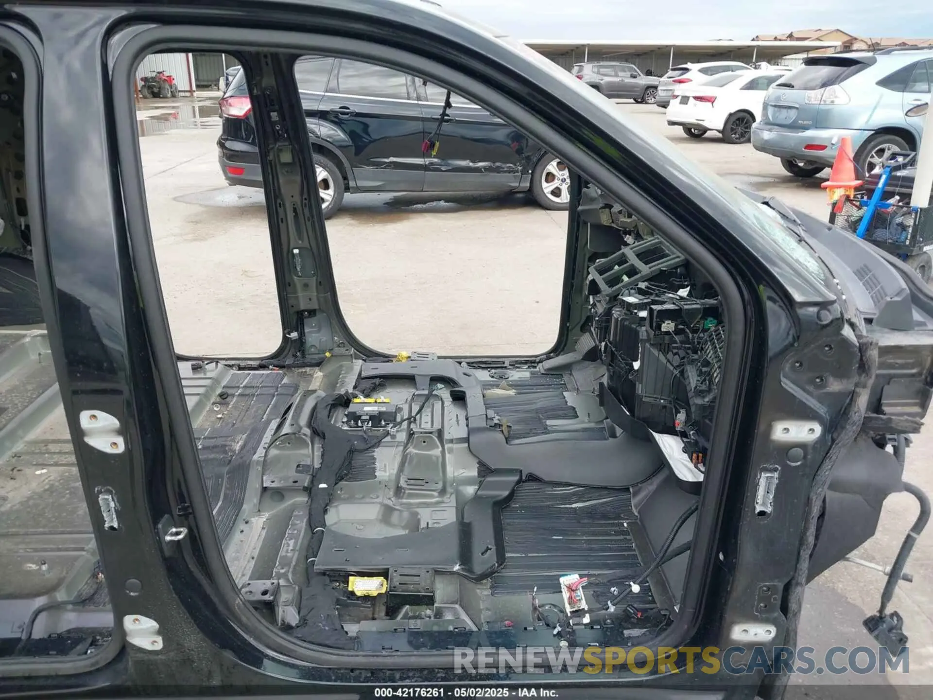 5 Фотография поврежденного автомобиля 1GYS4DKJ2KR331620 CADILLAC ESCALADE 2019