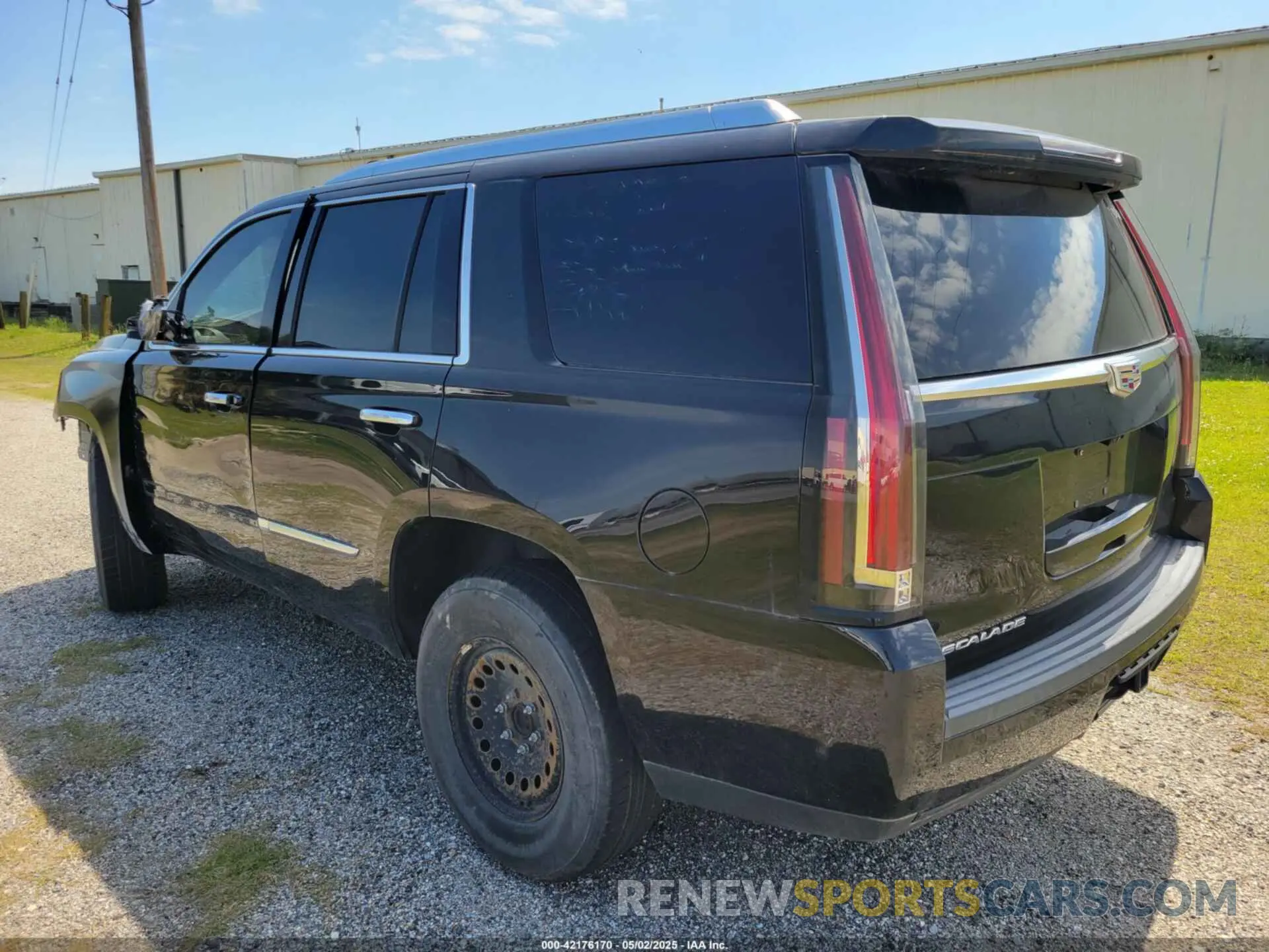 3 Photograph of a damaged car 1GYS4DKJ9KR138333 CADILLAC ESCALADE 2019