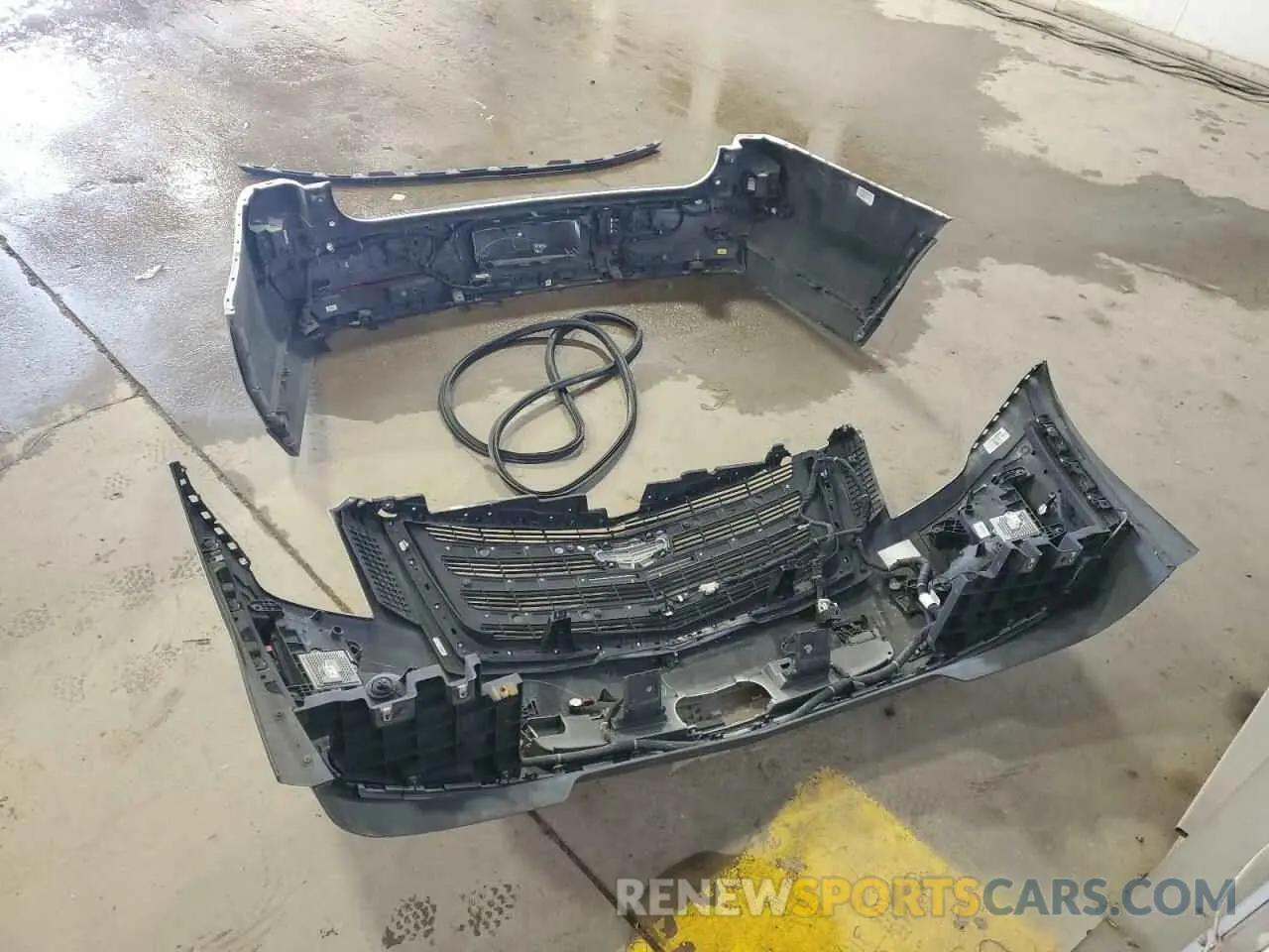 13 Photograph of a damaged car 1GYS4HKJ9KR159805 CADILLAC ESCALADE 2019