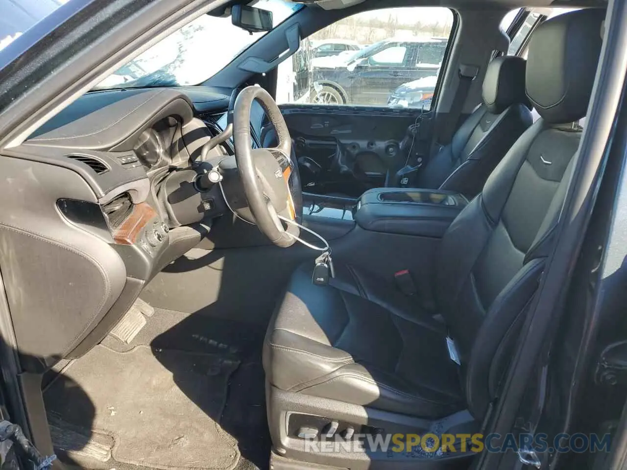 7 Photograph of a damaged car 1GYS4JKJ2KR261972 CADILLAC ESCALADE 2019