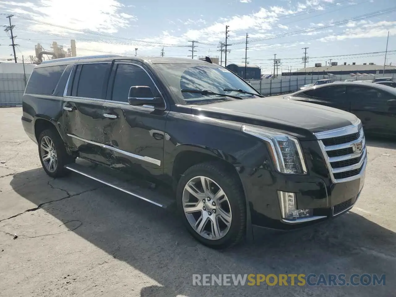 4 Photograph of a damaged car 1GYS4JKJ3KR112440 CADILLAC ESCALADE 2019