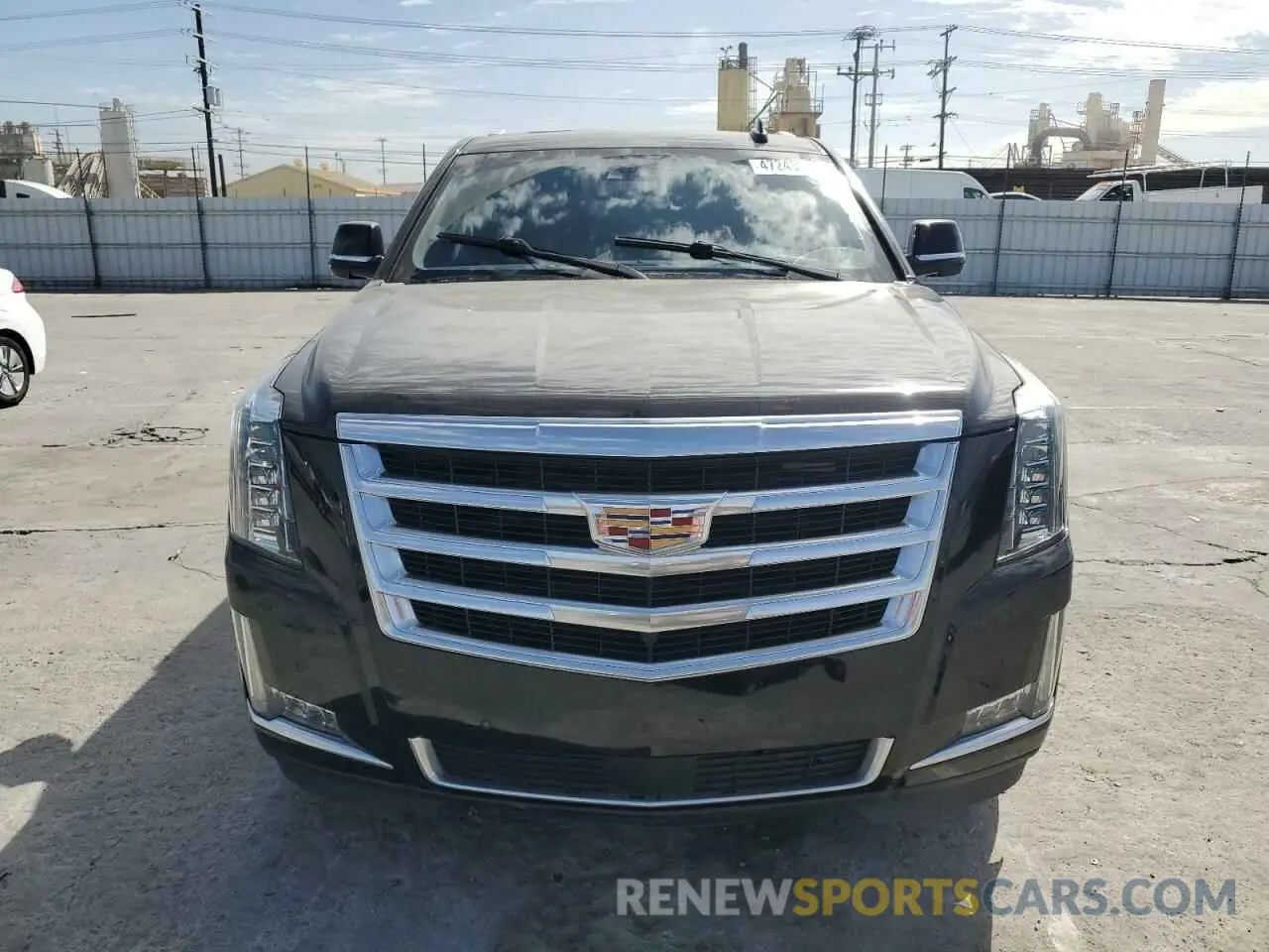 5 Photograph of a damaged car 1GYS4JKJ3KR112440 CADILLAC ESCALADE 2019