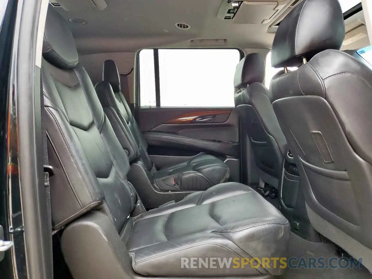 11 Photograph of a damaged car 1GYS4JKJ6KR134481 CADILLAC ESCALADE 2019