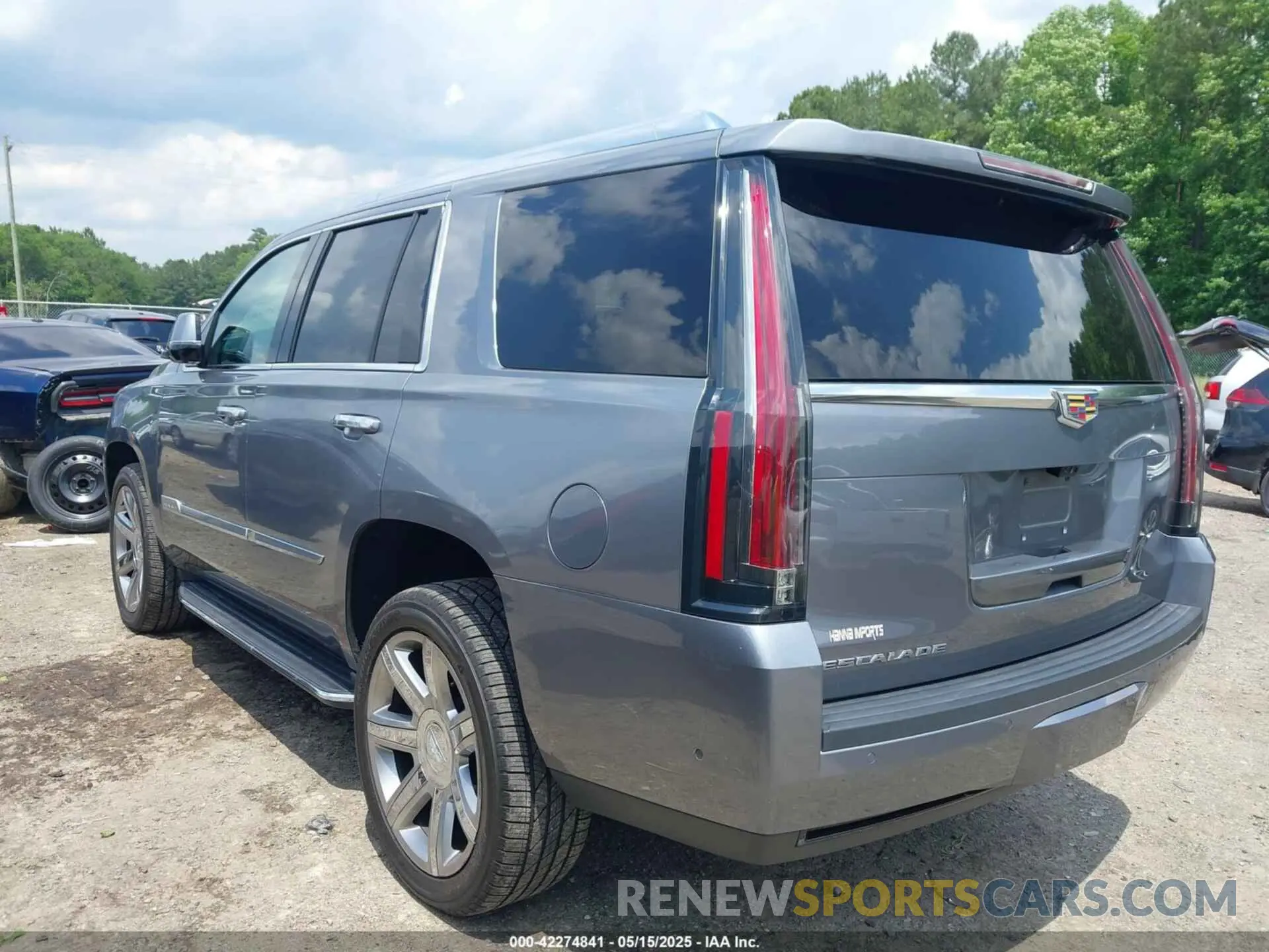 3 Фотография поврежденного автомобиля 1GYS3BKJ0LR116410 CADILLAC ESCALADE 2020