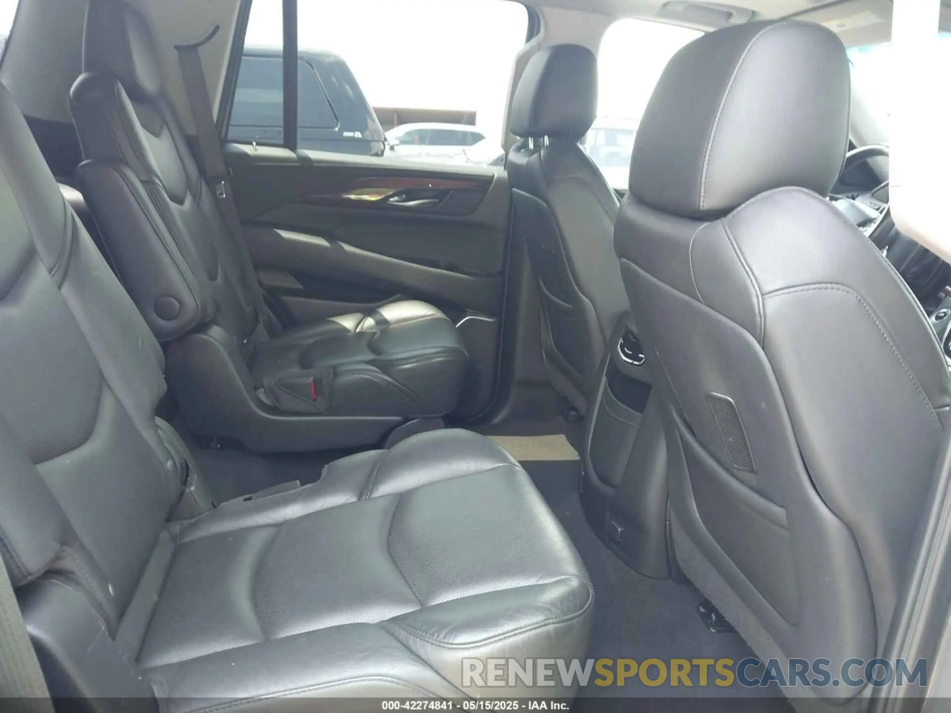 8 Фотография поврежденного автомобиля 1GYS3BKJ0LR116410 CADILLAC ESCALADE 2020