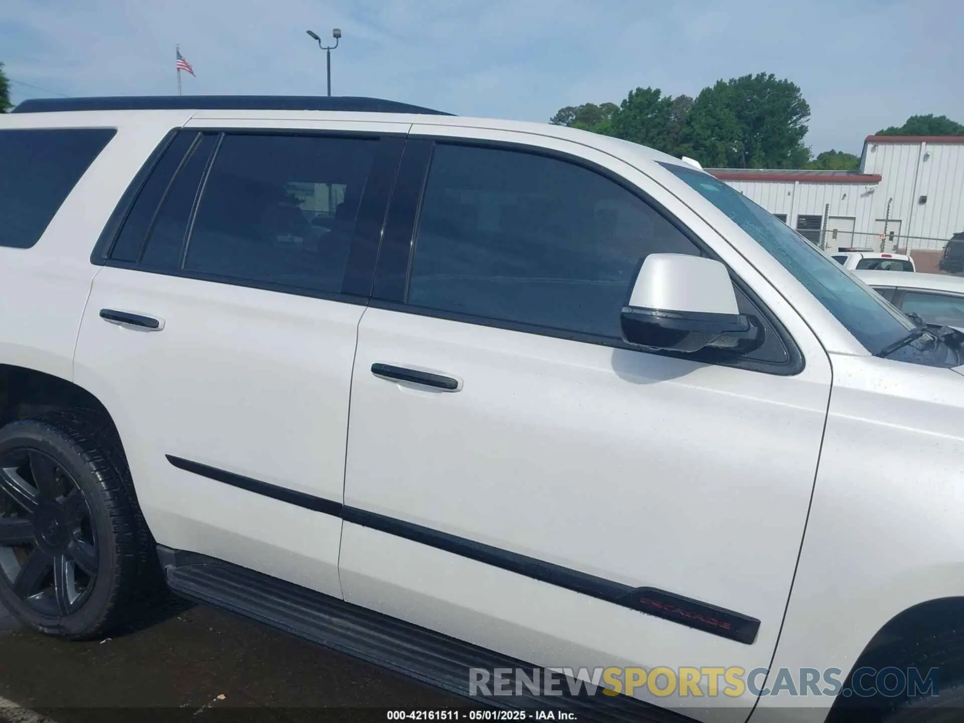 13 Фотография поврежденного автомобиля 1GYS3BKJ3LR144735 CADILLAC ESCALADE 2020