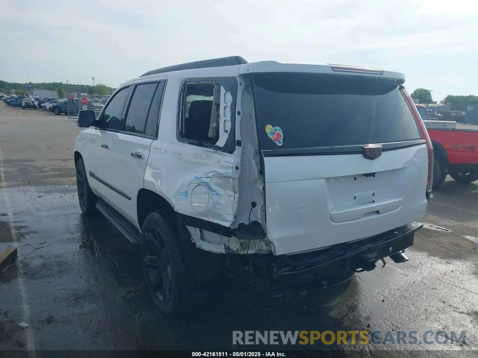 3 Фотография поврежденного автомобиля 1GYS3BKJ3LR144735 CADILLAC ESCALADE 2020