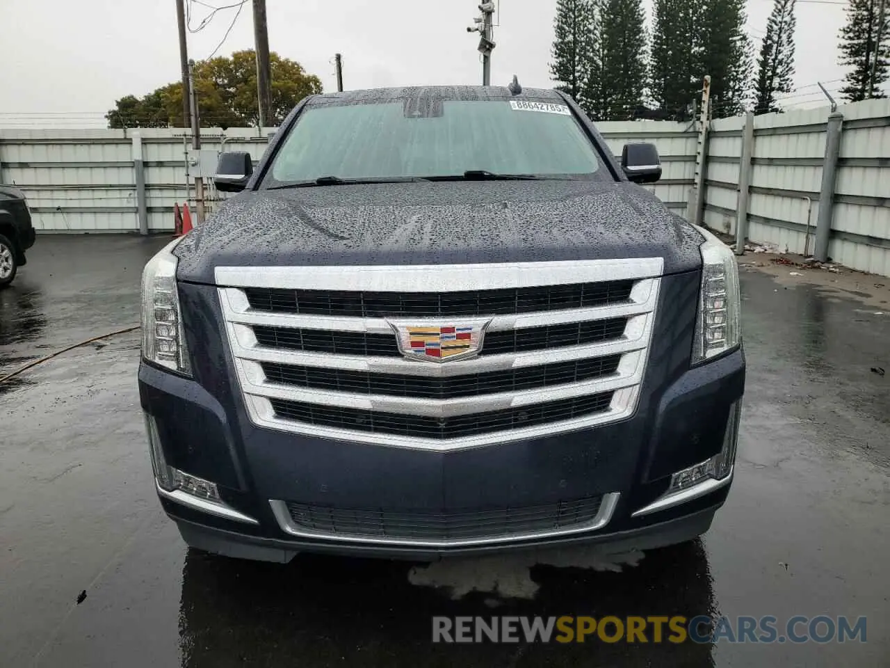 5 Photograph of a damaged car 1GYS3HKJ4LR211183 CADILLAC ESCALADE 2020