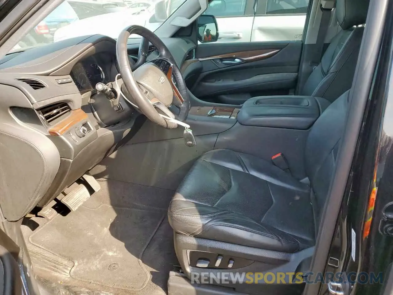 7 Photograph of a damaged car 1GYS3HKJ8LR197739 CADILLAC ESCALADE 2020