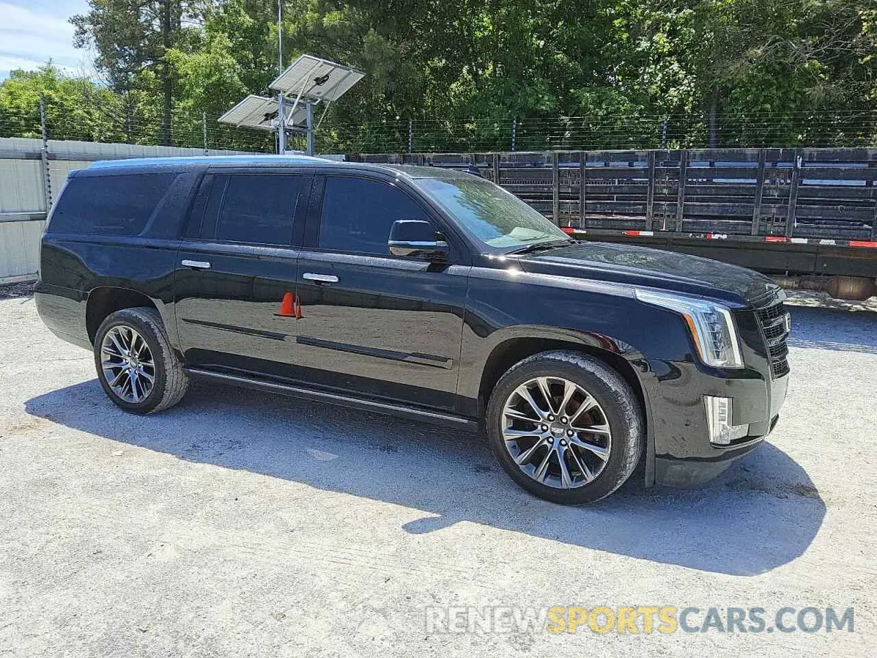4 Фотография поврежденного автомобиля 1GYS3JKJ4LR223616 CADILLAC ESCALADE 2020