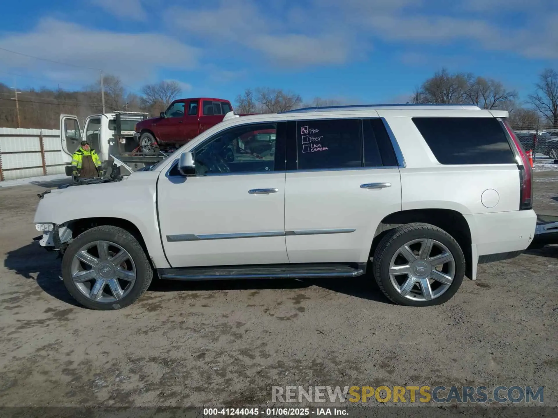 14 Photograph of a damaged car 1GYS4BKJ1LR249061 CADILLAC ESCALADE 2020