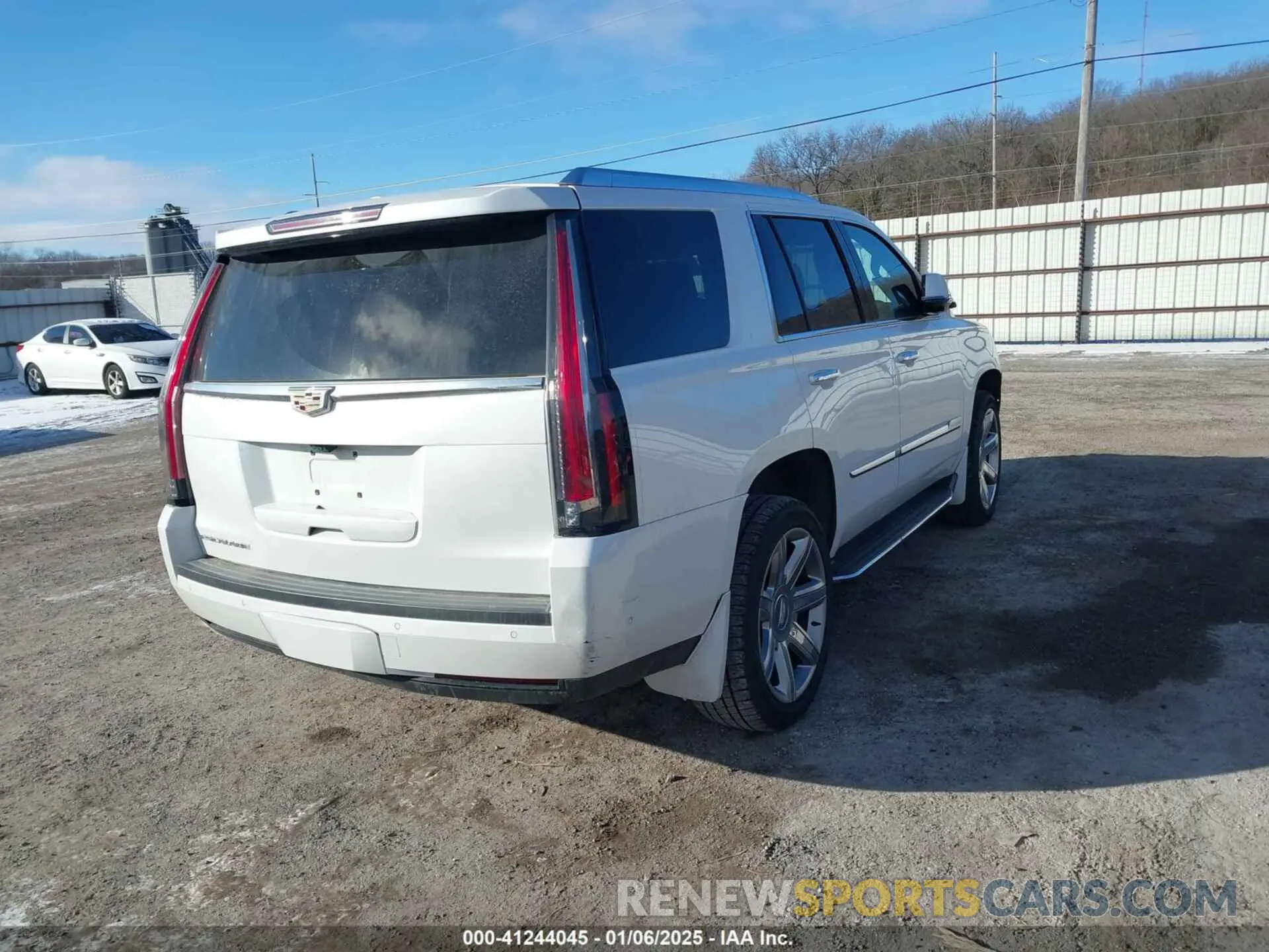 4 Photograph of a damaged car 1GYS4BKJ1LR249061 CADILLAC ESCALADE 2020