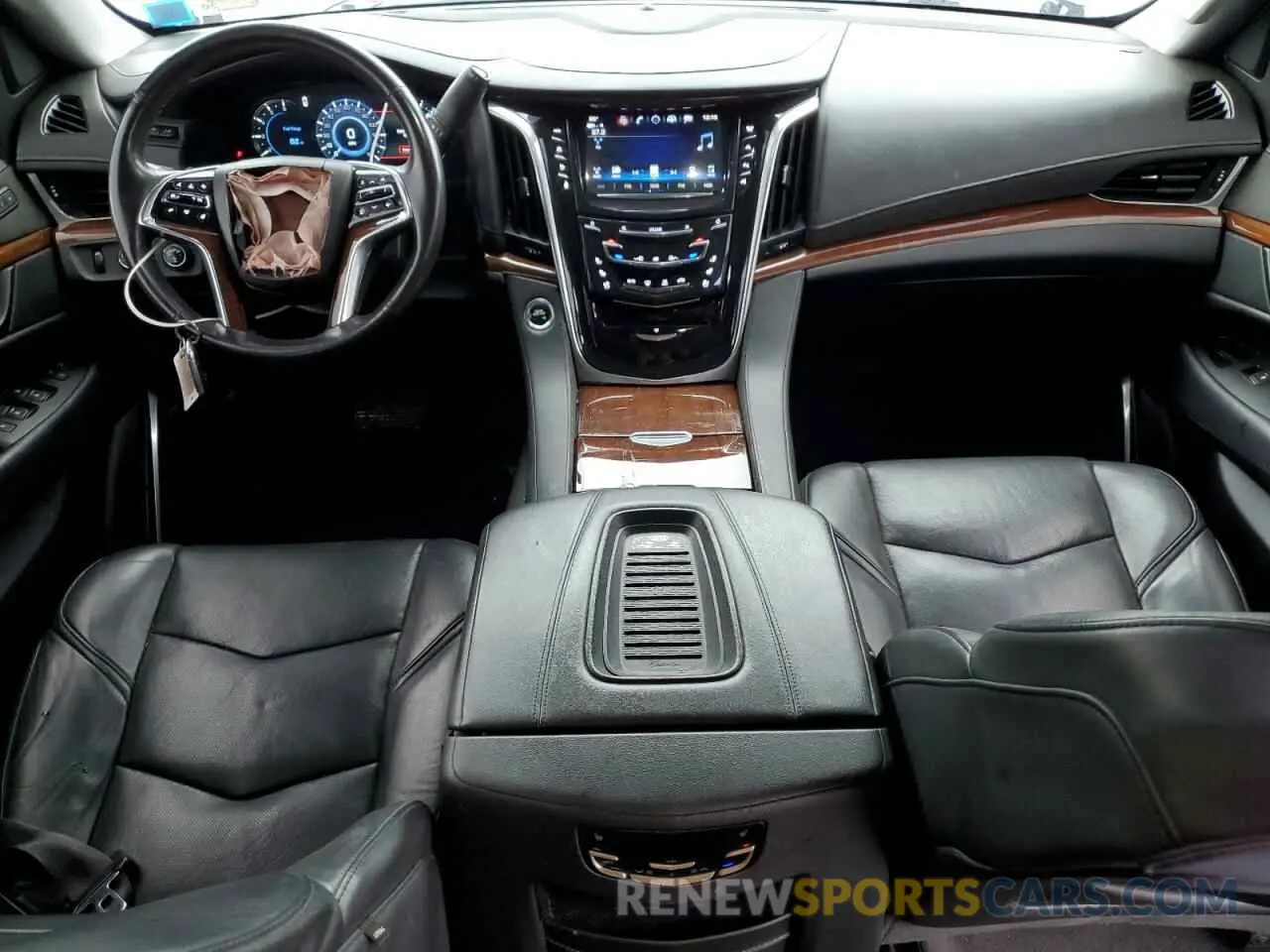 8 Photograph of a damaged car 1GYS4BKJ7LR258671 CADILLAC ESCALADE 2020