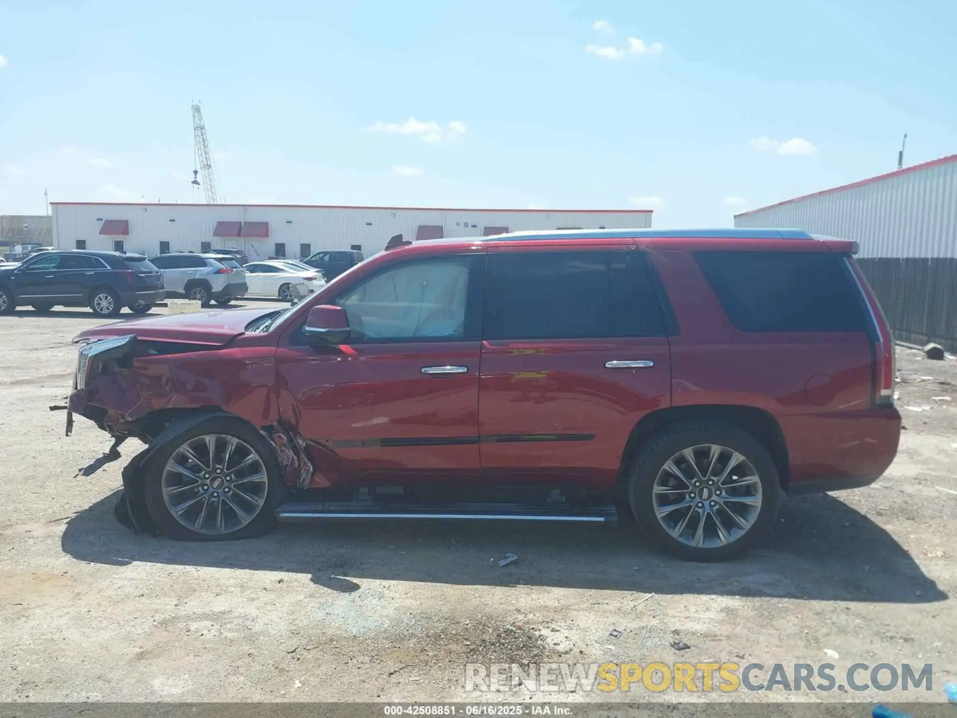 14 Photograph of a damaged car 1GYS4CKJ5LR266094 CADILLAC ESCALADE 2020