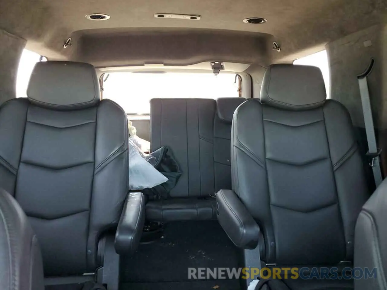 10 Фотография поврежденного автомобиля 1GYS4DKJ2LR181607 CADILLAC ESCALADE 2020