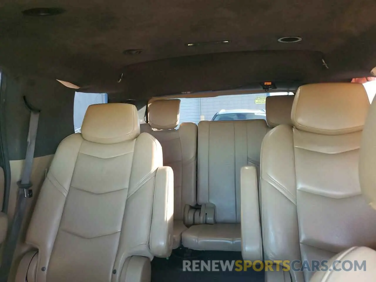 10 Photograph of a damaged car 1GYS4DKJ4LR175789 CADILLAC ESCALADE 2020