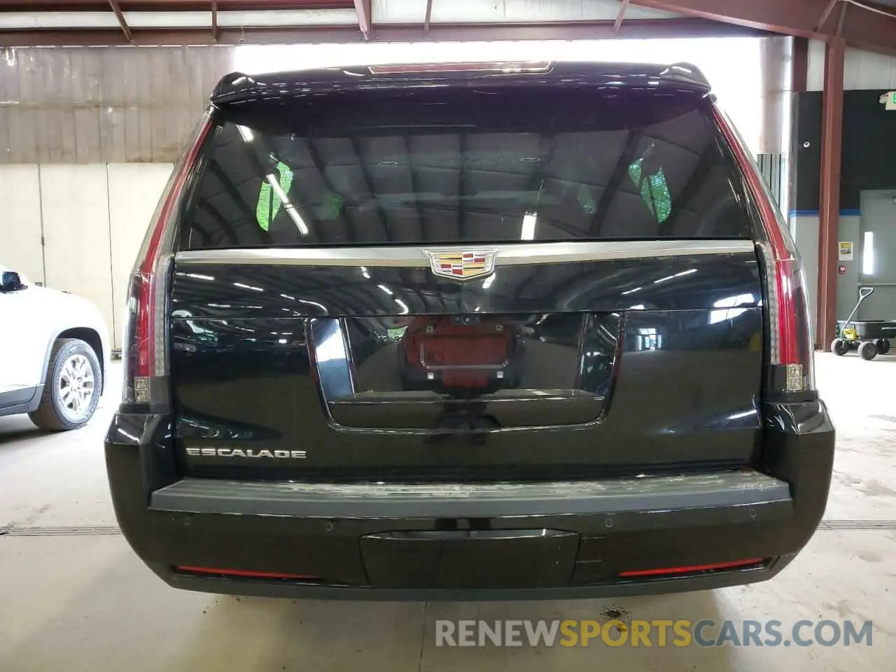 6 Photograph of a damaged car 1GYS4HKJXLR150354 CADILLAC ESCALADE 2020