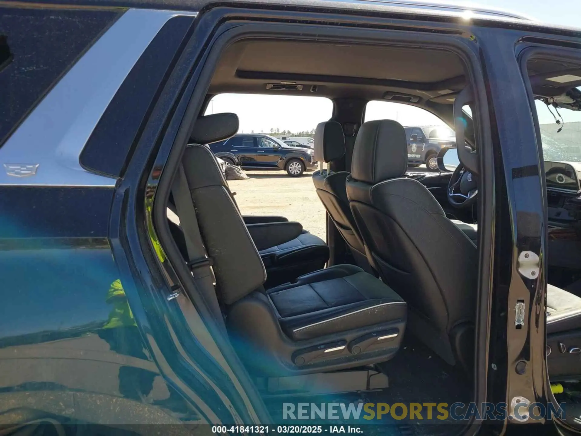 8 Фотография поврежденного автомобиля 1GYS3BKL2MR462218 CADILLAC ESCALADE 2021