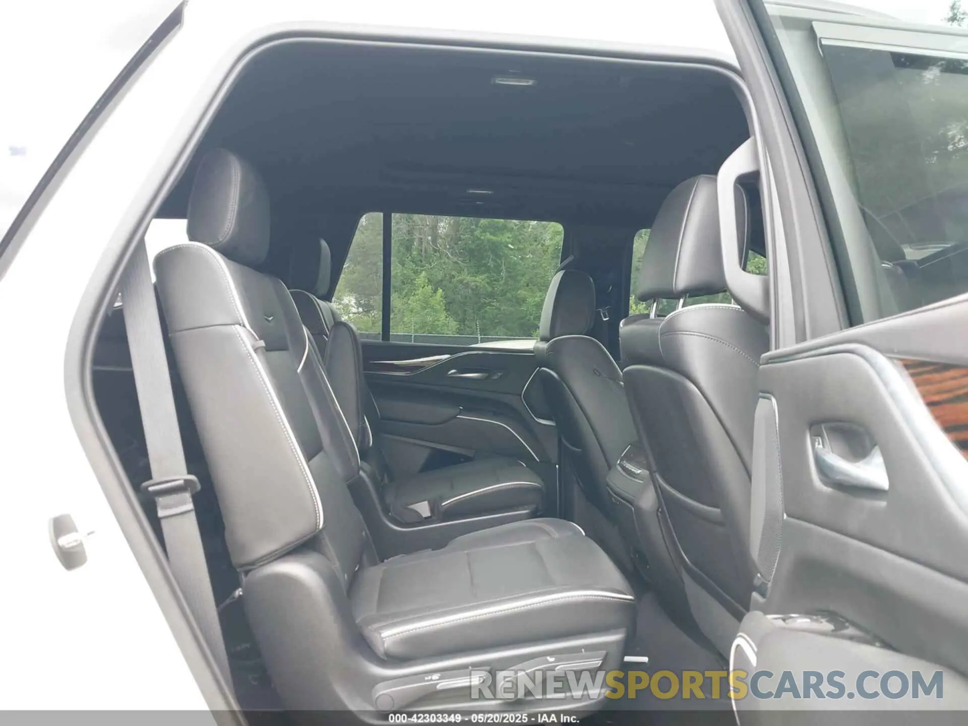 8 Фотография поврежденного автомобиля 1GYS3BKL6MR345239 CADILLAC ESCALADE 2021