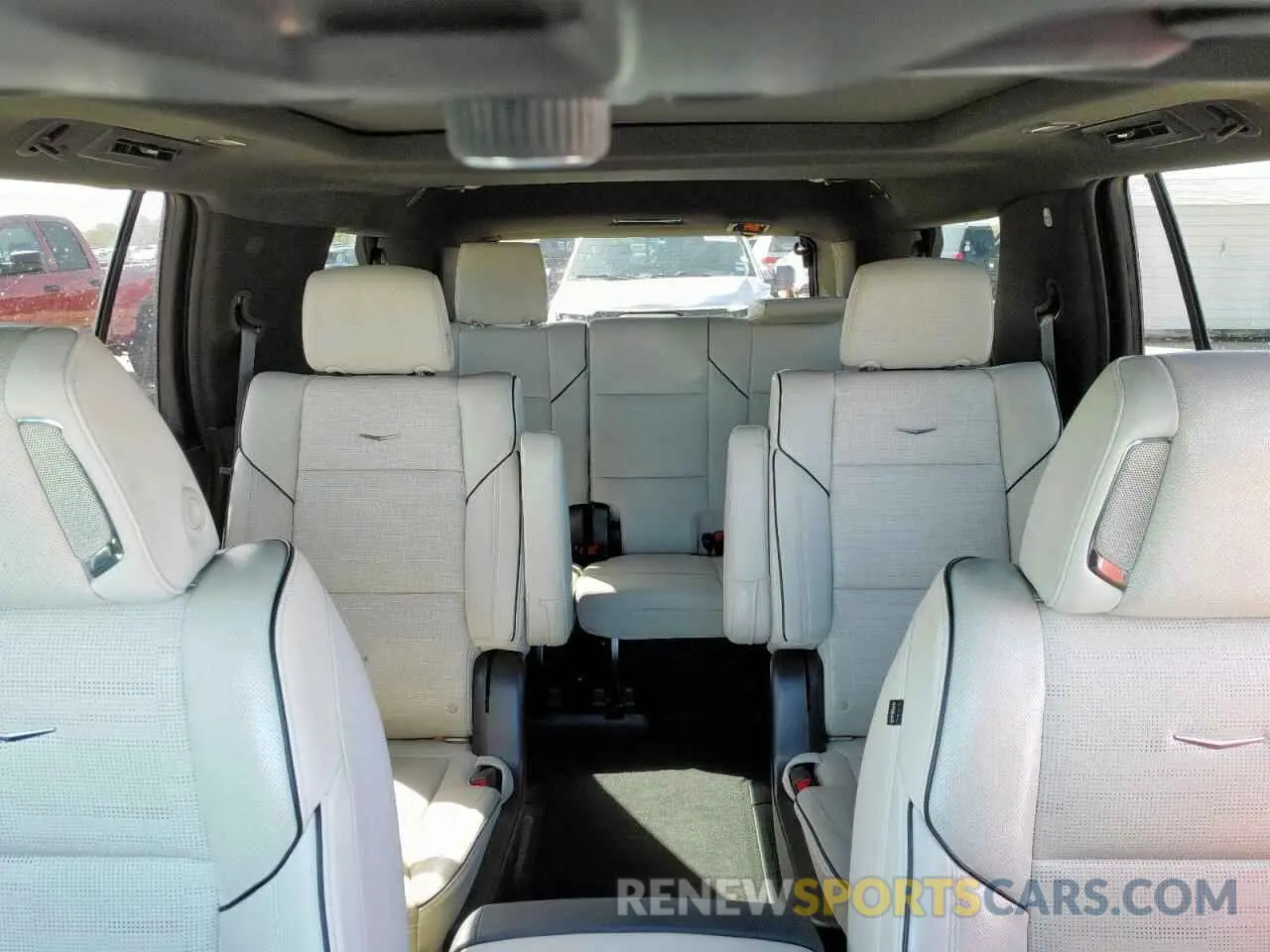 10 Photograph of a damaged car 1GYS3EKL4MR261678 CADILLAC ESCALADE 2021
