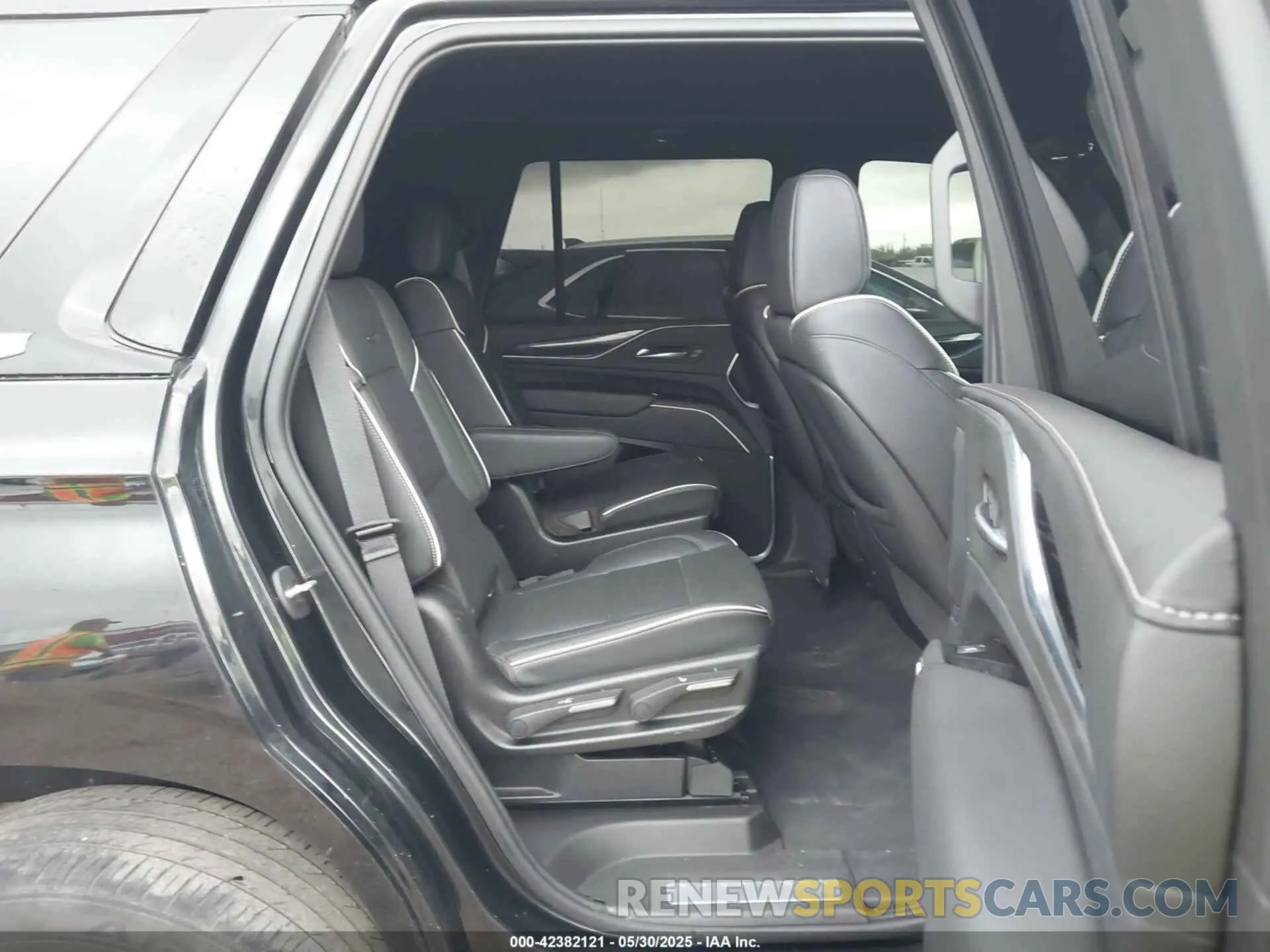 8 Фотография поврежденного автомобиля 1GYS3EKL5MR214207 CADILLAC ESCALADE 2021