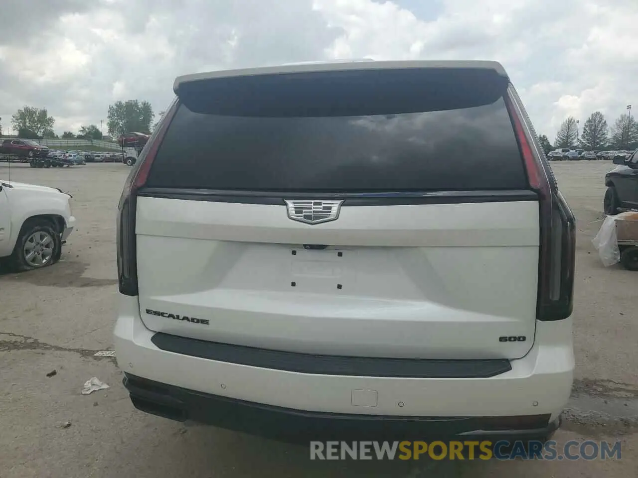 6 Photograph of a damaged car 1GYS4EKL3MR445409 CADILLAC ESCALADE 2021