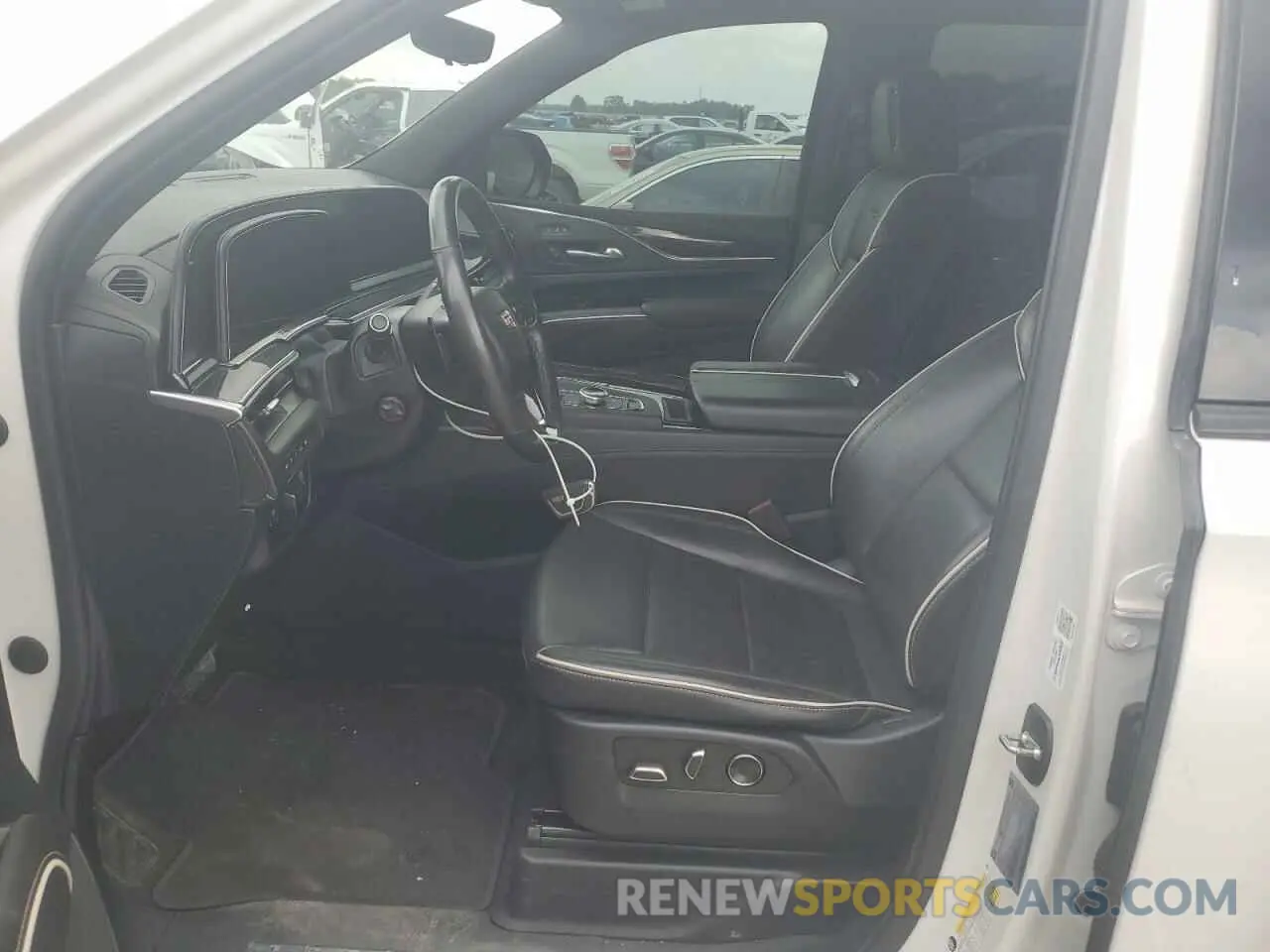 7 Photograph of a damaged car 1GYS4EKL3MR445409 CADILLAC ESCALADE 2021