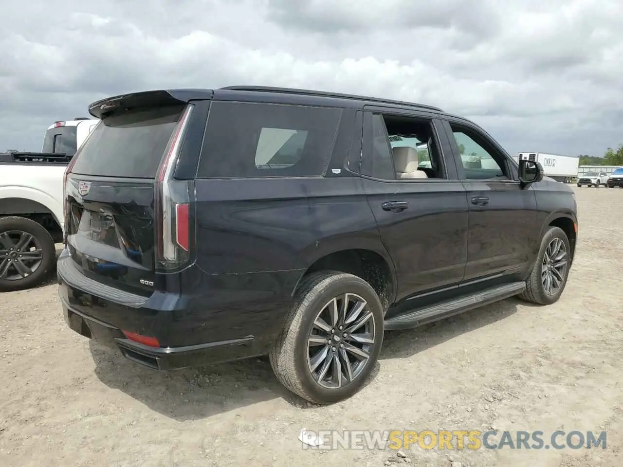 3 Photograph of a damaged car 1GYS4EKL5MR308102 CADILLAC ESCALADE 2021