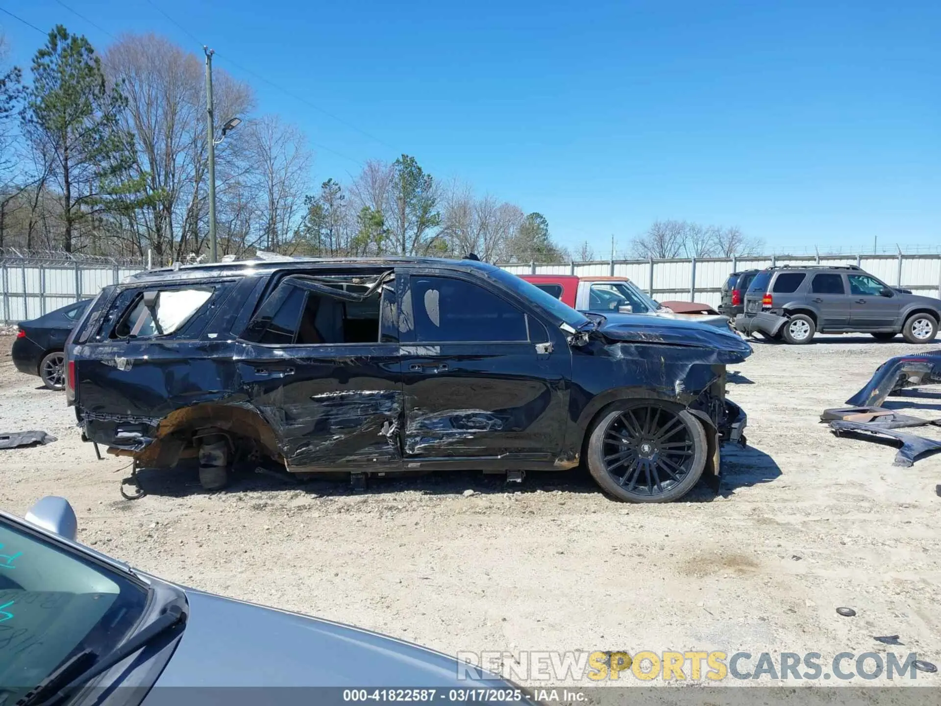 14 Photograph of a damaged car 1GYS4FKL0MR236098 CADILLAC ESCALADE 2021