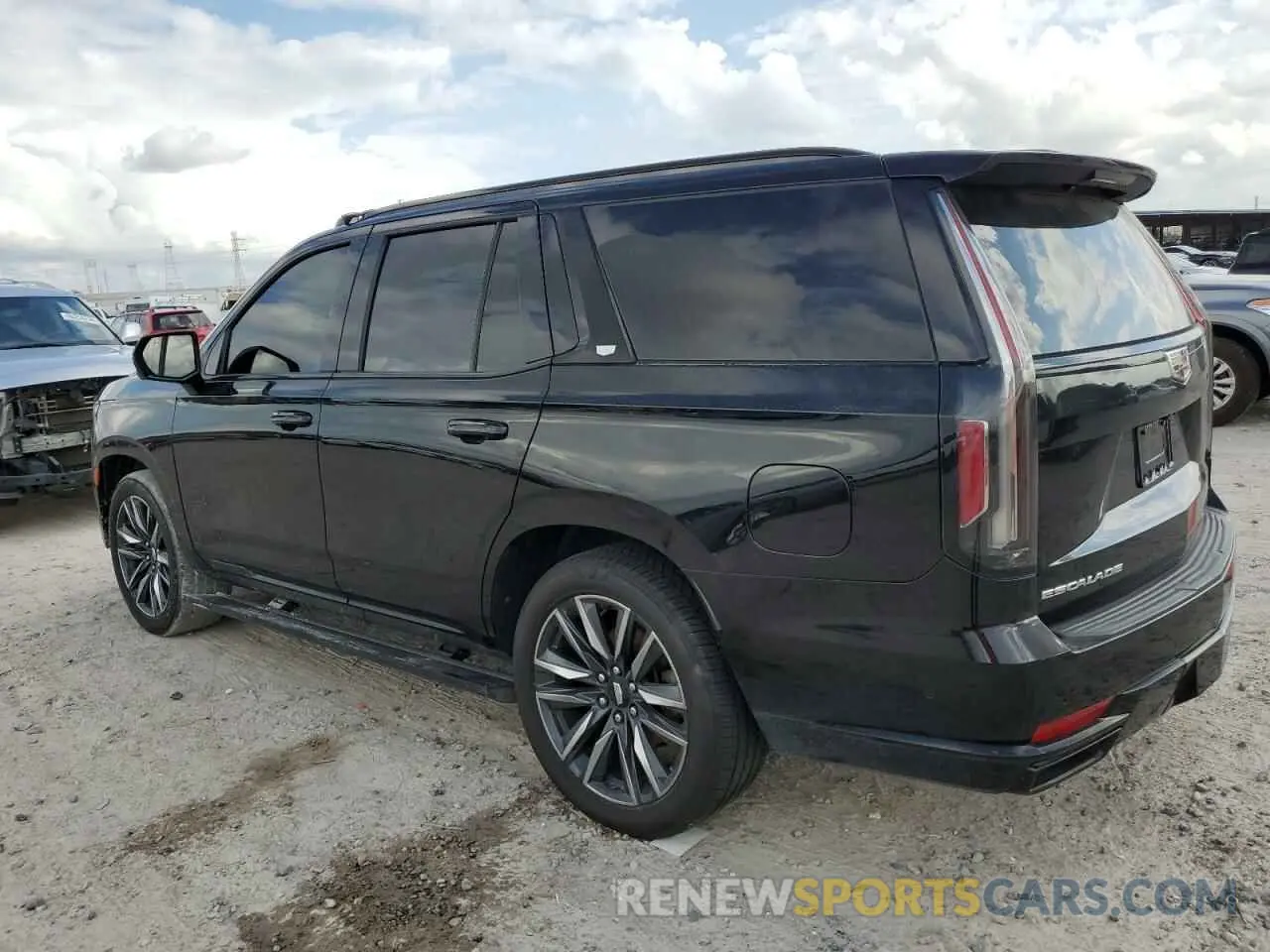 2 Photograph of a damaged car 1GYS4FKL9MR255362 CADILLAC ESCALADE 2021