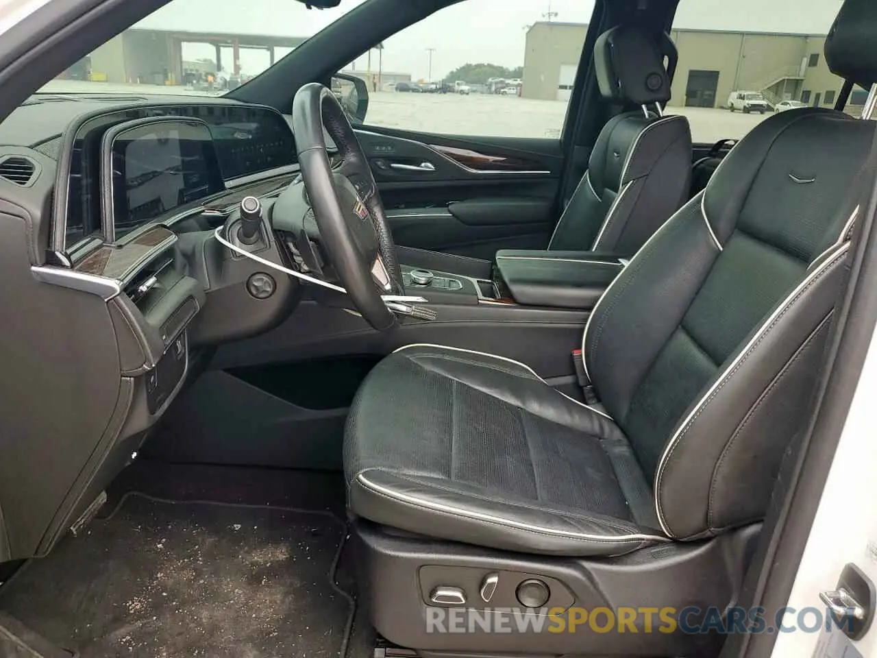 7 Photograph of a damaged car 1GYS3BKL2NR355879 CADILLAC ESCALADE 2022