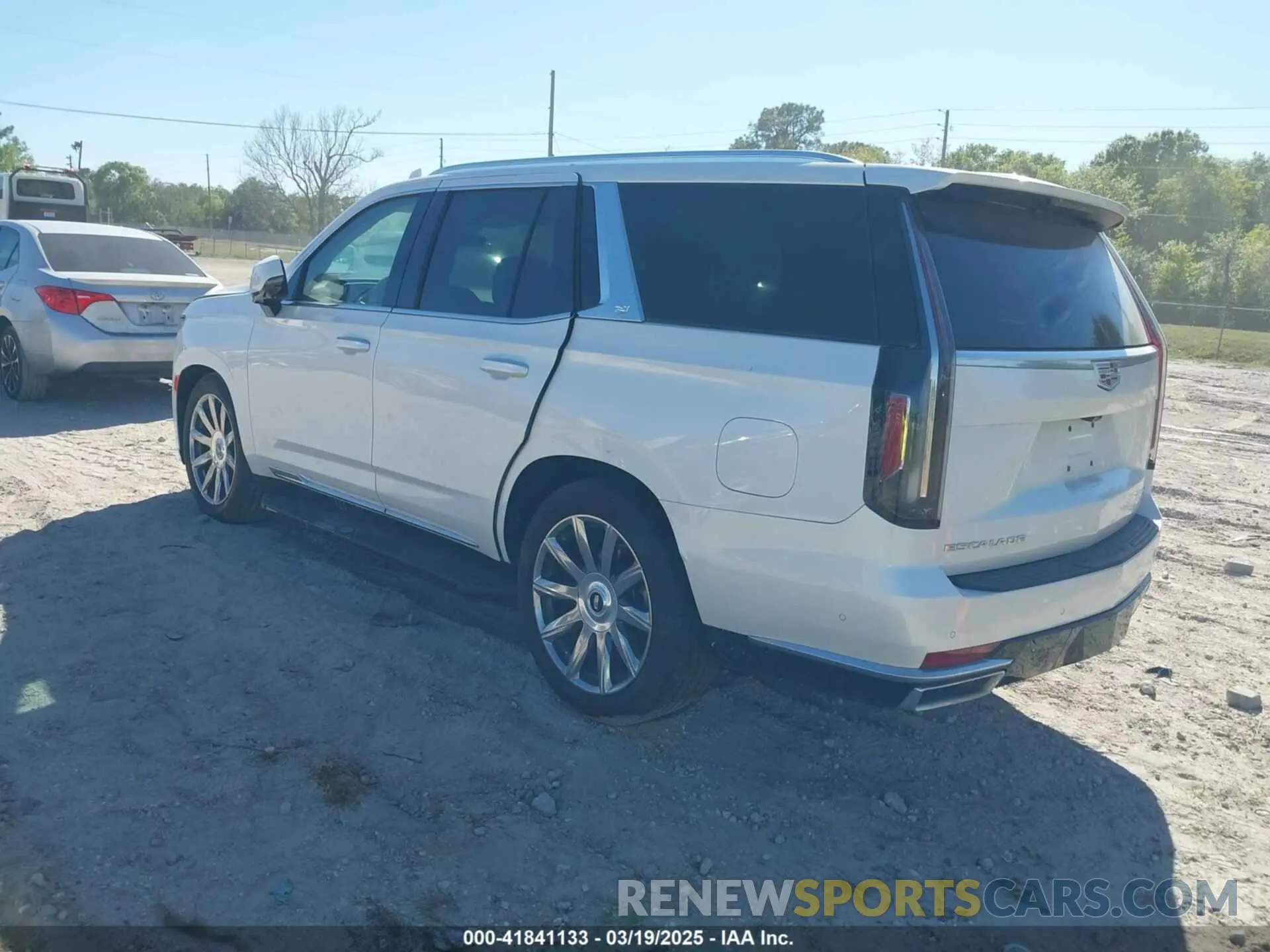 3 Фотография поврежденного автомобиля 1GYS3DKL9PR100029 CADILLAC ESCALADE 2023