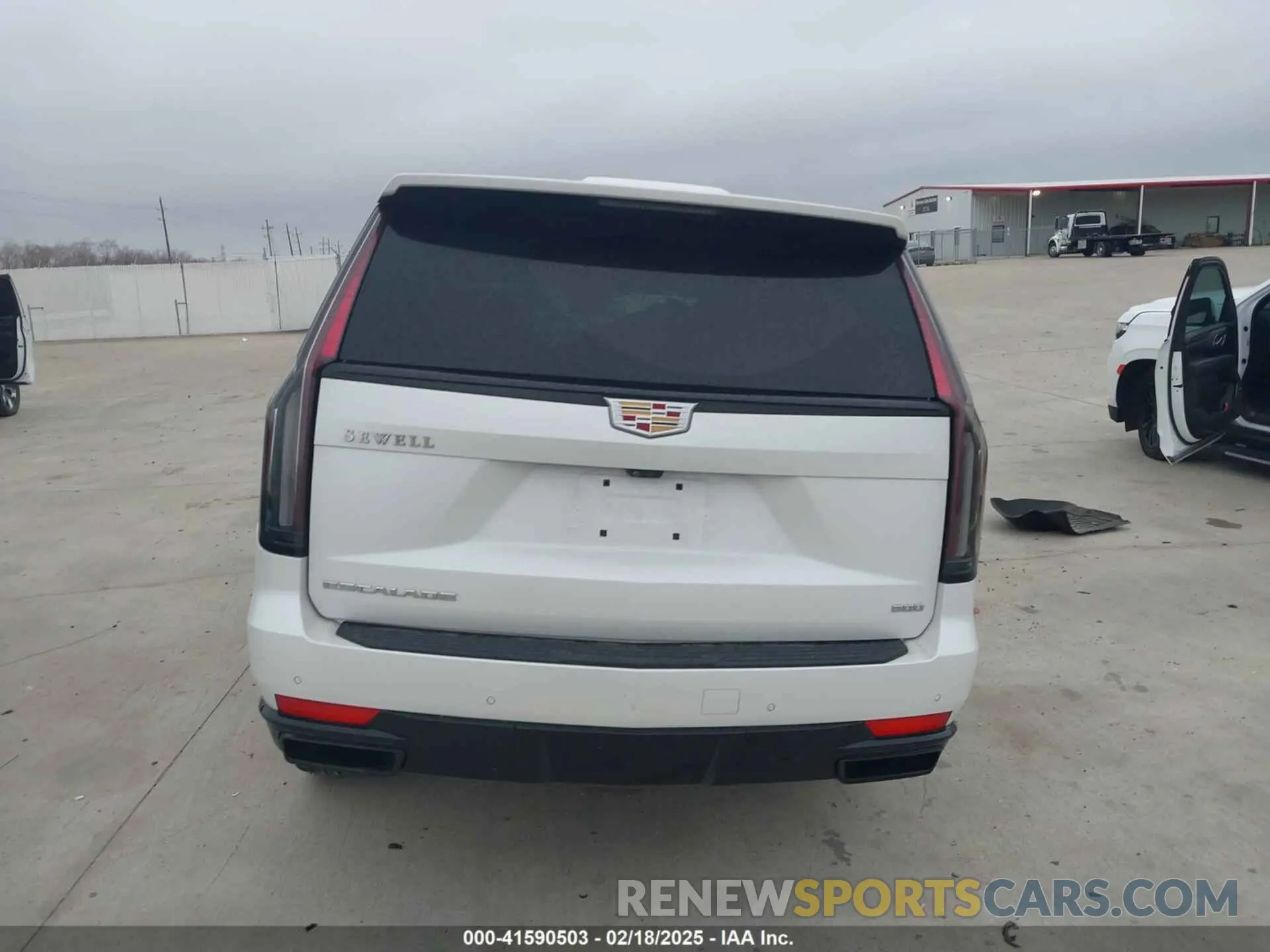 16 Фотография поврежденного автомобиля 1GYS3GKL1PR197390 CADILLAC ESCALADE 2023