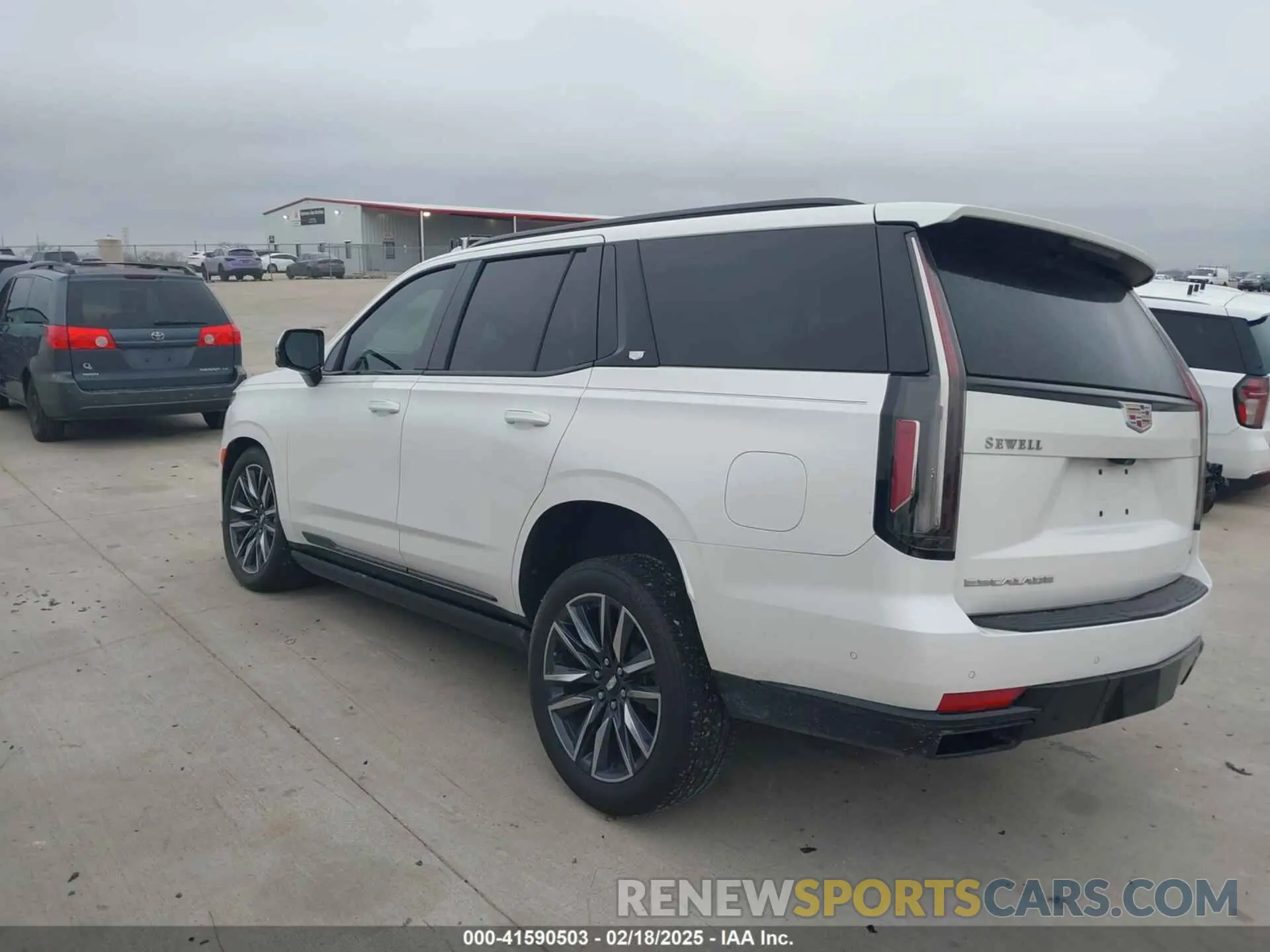 3 Фотография поврежденного автомобиля 1GYS3GKL1PR197390 CADILLAC ESCALADE 2023