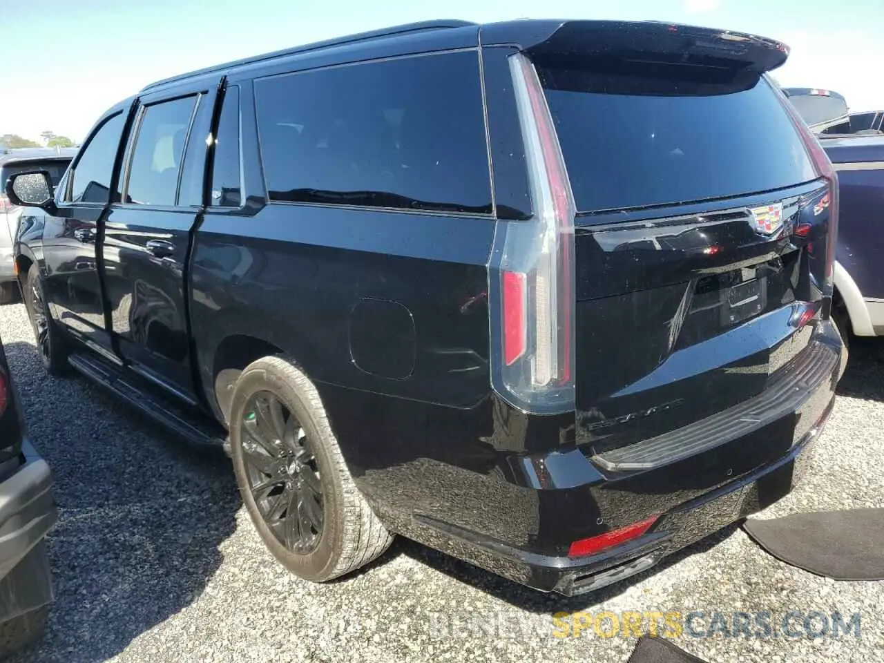 2 Photograph of a damaged car 1GYS3RKLXPR449097 CADILLAC ESCALADE 2023