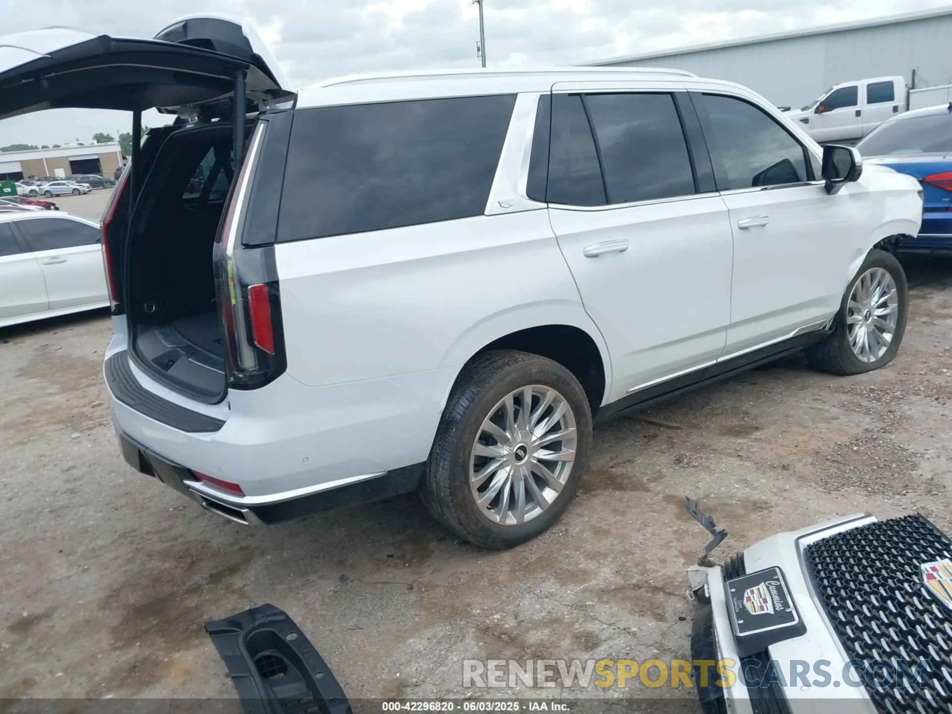 4 Фотография поврежденного автомобиля 1GYS4BKL5PR512191 CADILLAC ESCALADE 2023