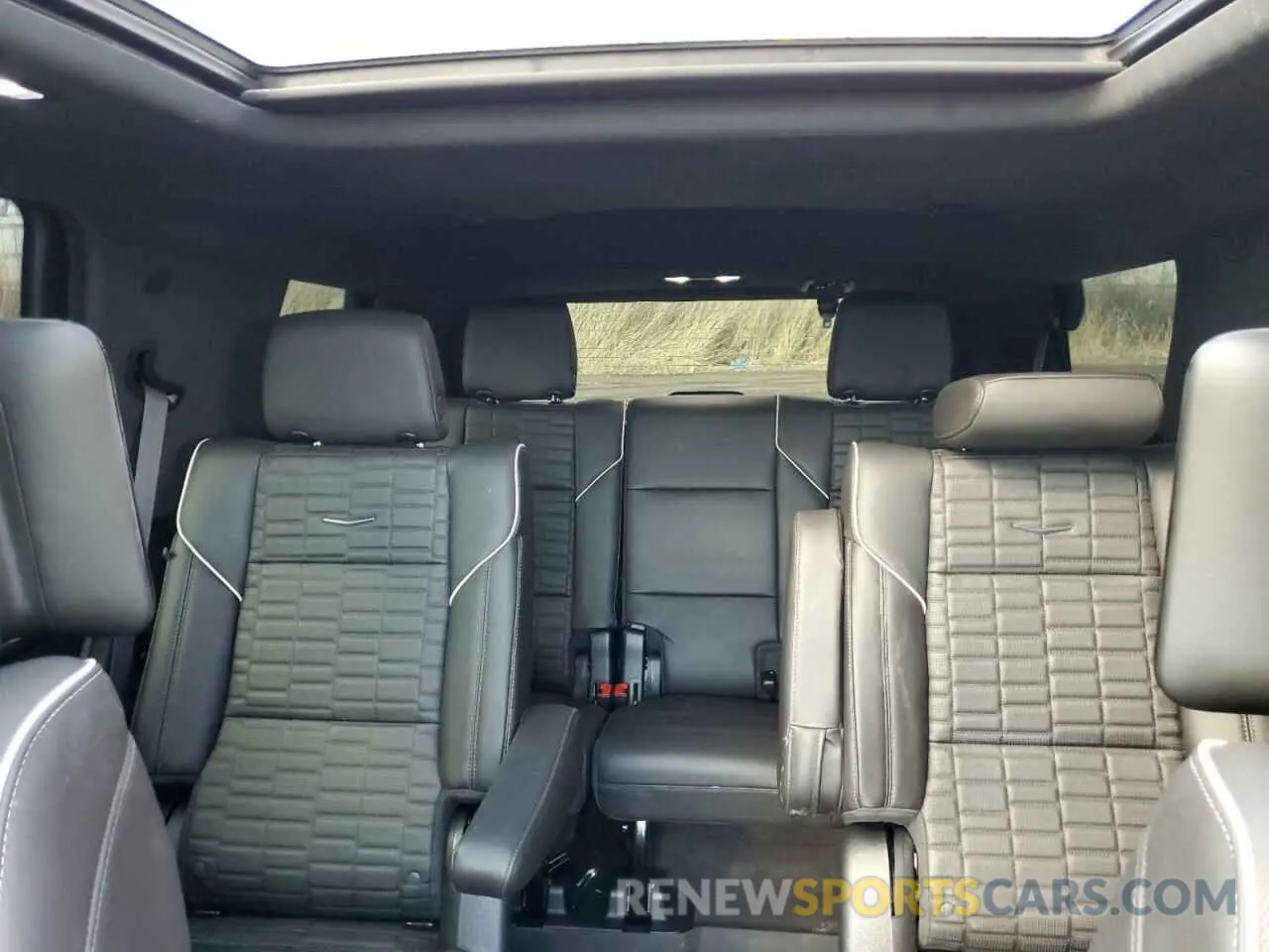 10 Photograph of a damaged car 1GYS4GKL1PR355532 CADILLAC ESCALADE 2023