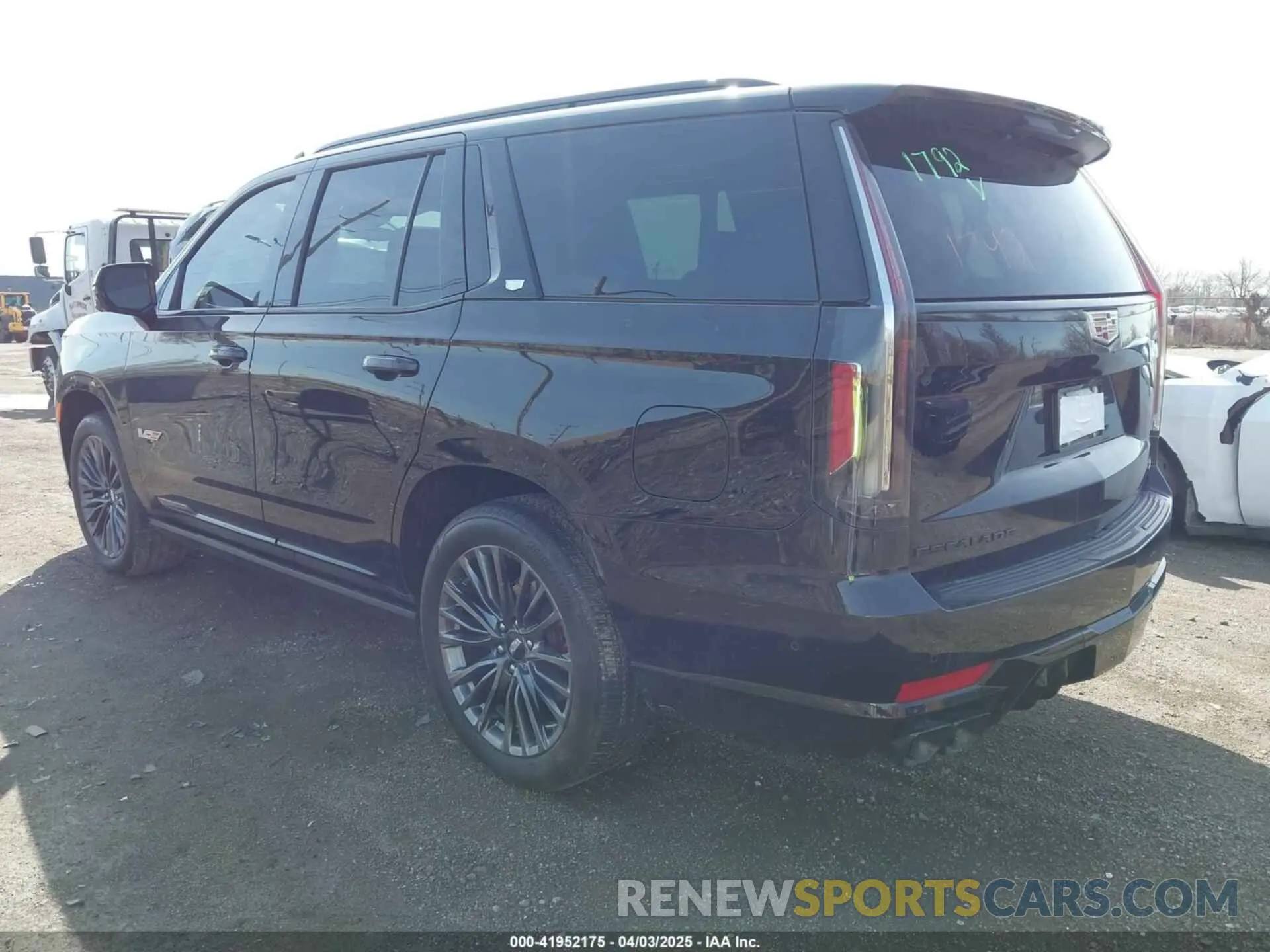 3 Фотография поврежденного автомобиля 1GYS4HK90PR201792 CADILLAC ESCALADE 2023