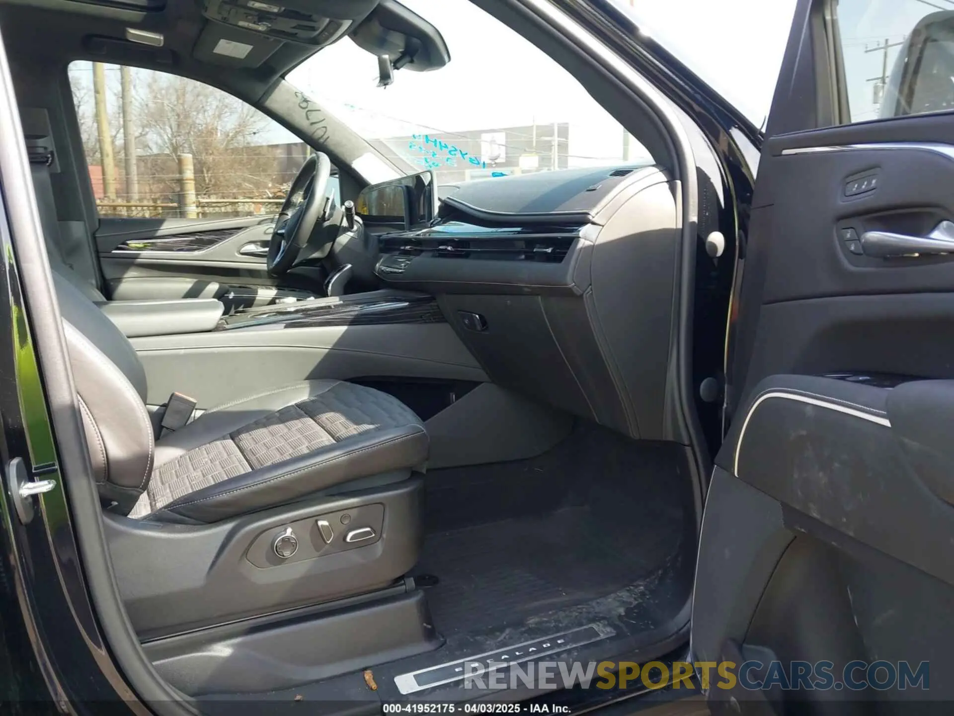 5 Фотография поврежденного автомобиля 1GYS4HK90PR201792 CADILLAC ESCALADE 2023