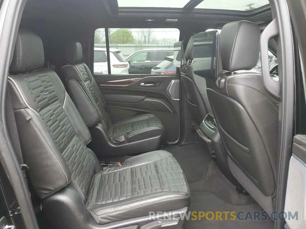 11 Photograph of a damaged car 1GYS4RKL1PR156900 CADILLAC ESCALADE 2023