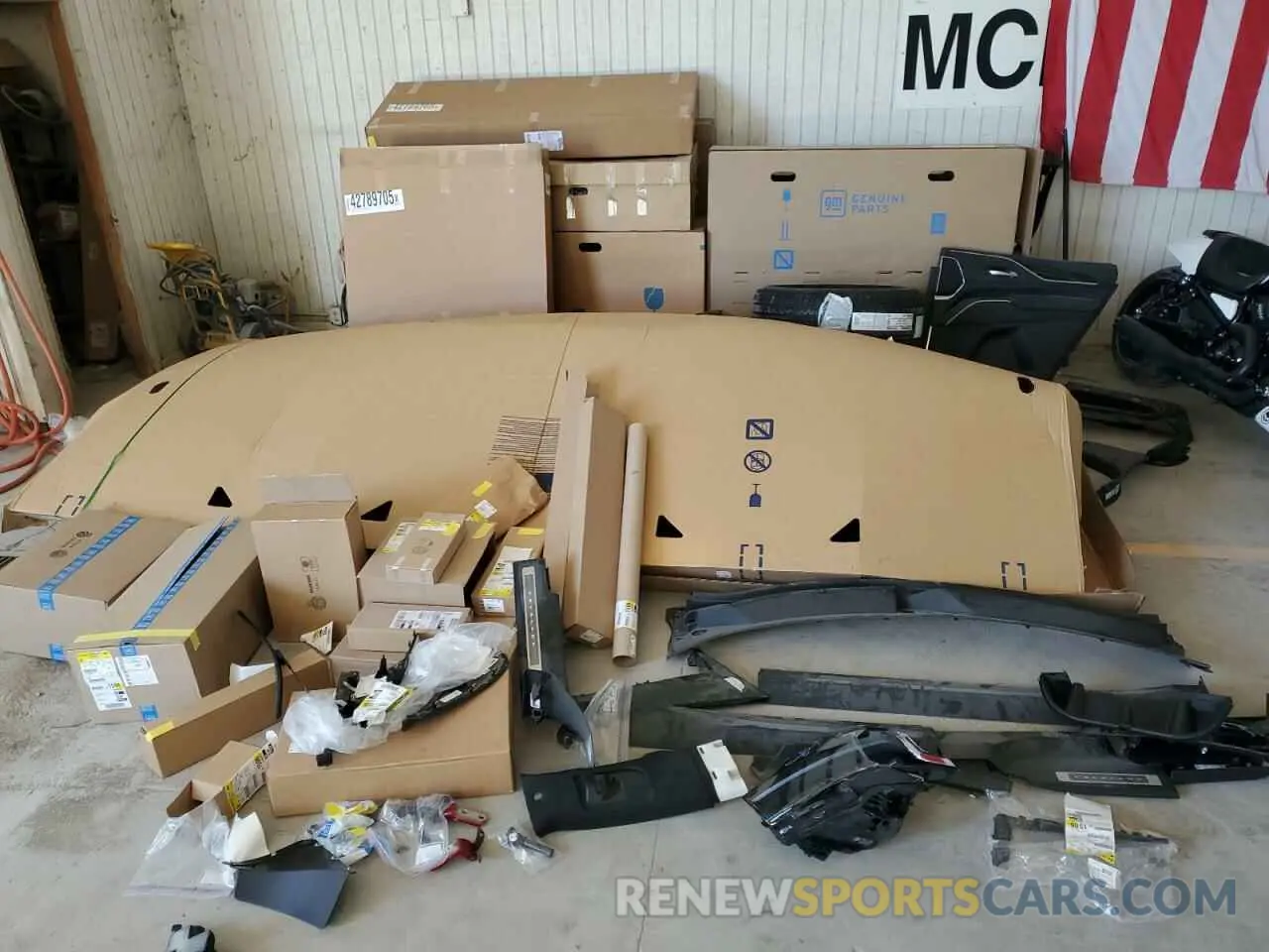 13 Photograph of a damaged car 1GYS4FKL1RR314184 CADILLAC ESCALADE 2024