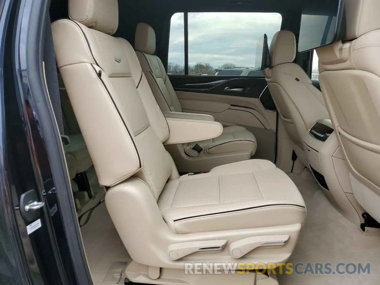 11 Фотография поврежденного автомобиля 1GYS4LKL6RR256491 CADILLAC ESCALADE 2024