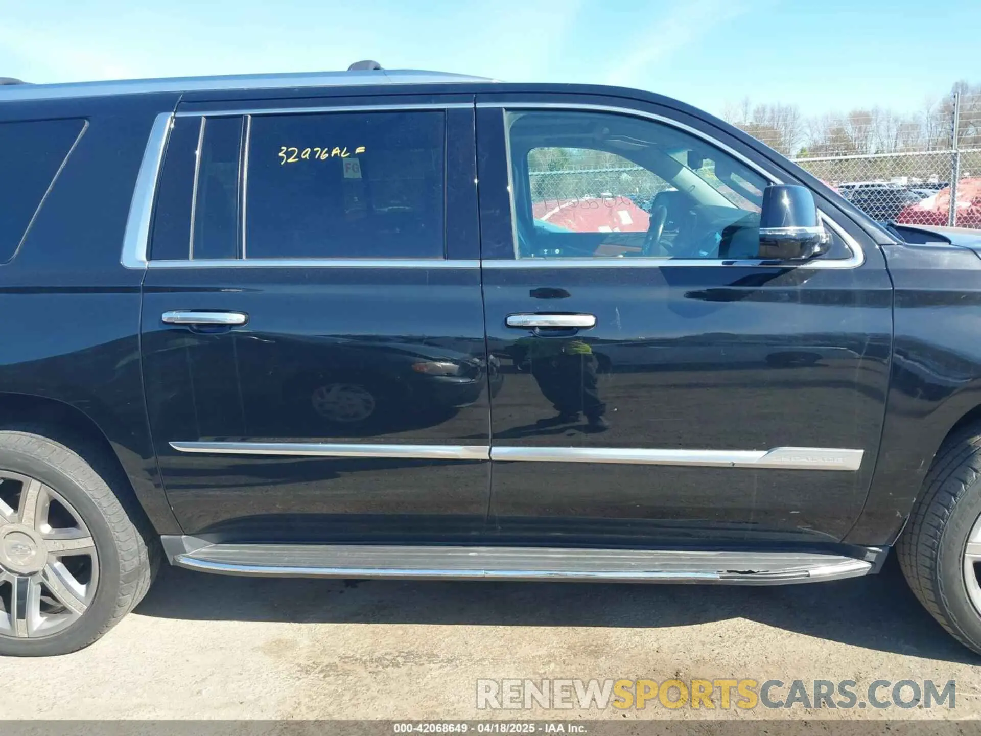 13 Photograph of a damaged car 1GYS4HKJ8KR167278 CADILLAC ESCALADE ESV 2019