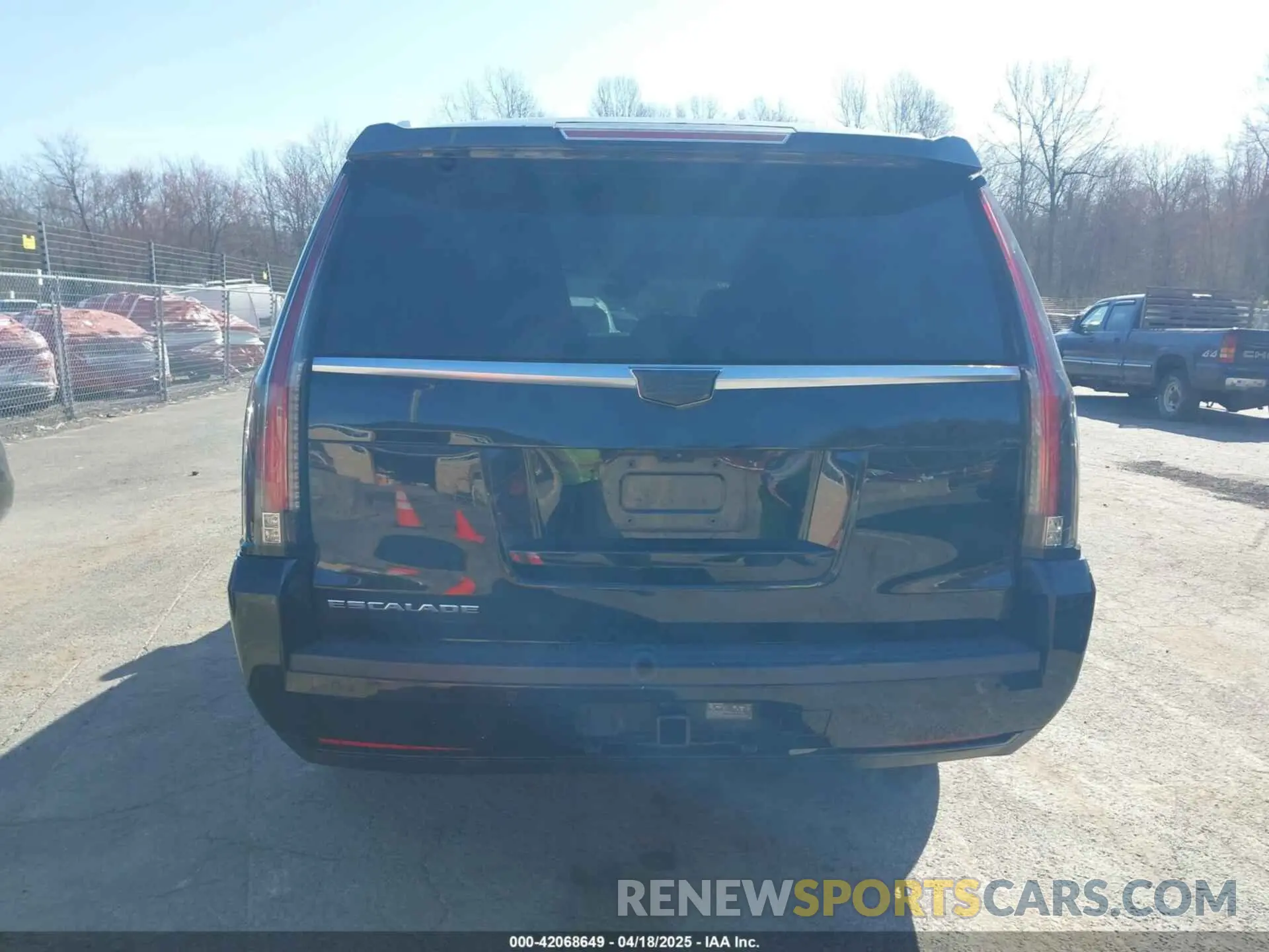 16 Photograph of a damaged car 1GYS4HKJ8KR167278 CADILLAC ESCALADE ESV 2019