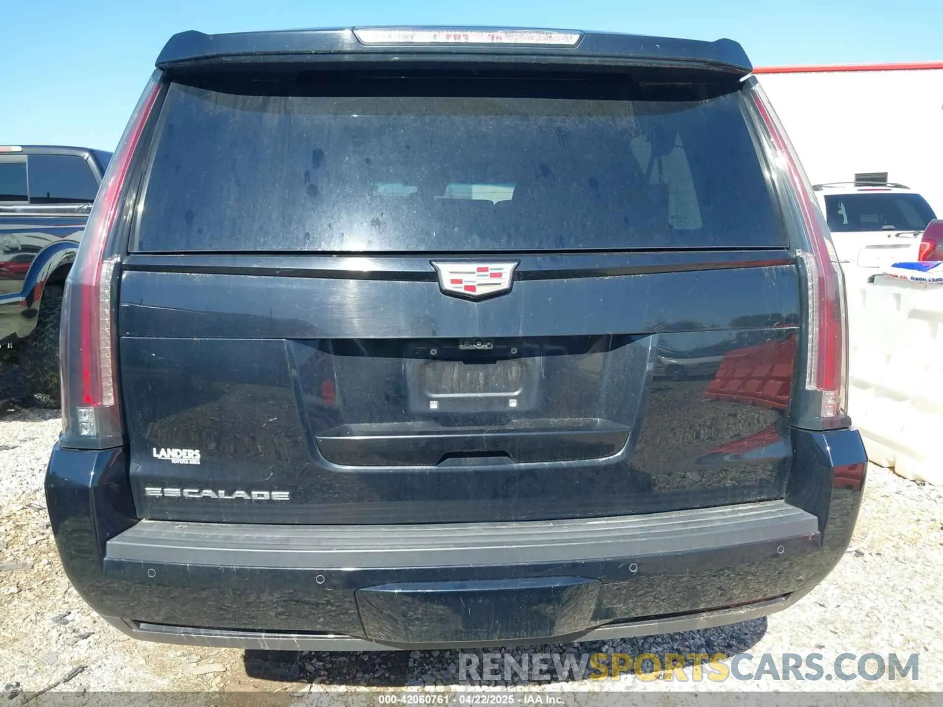 16 Photograph of a damaged car 1GYS4HKJXKR389014 CADILLAC ESCALADE ESV 2019