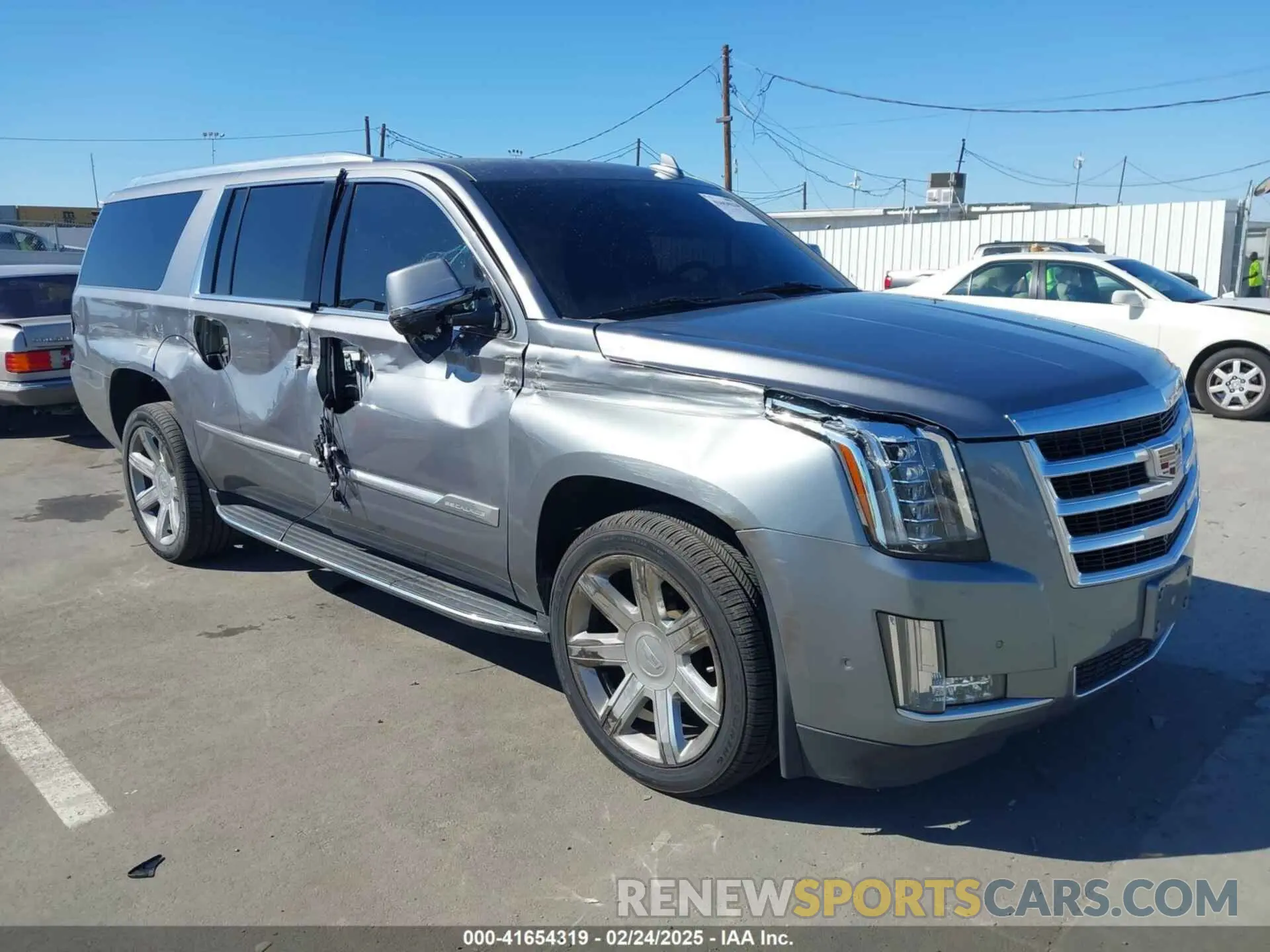 1 Фотография поврежденного автомобиля 1GYS3HKJ3LR224930 CADILLAC ESCALADE ESV 2020