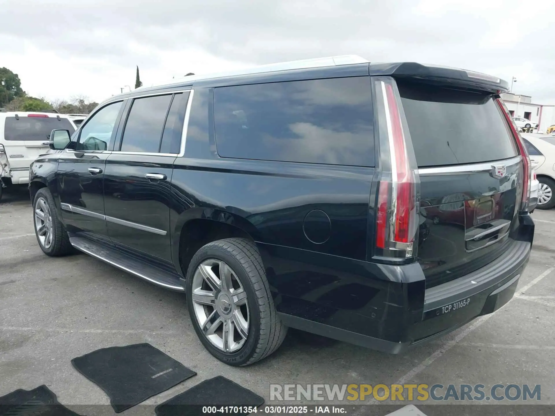 14 Photograph of a damaged car 1GYS4GKJ6LR270968 CADILLAC ESCALADE ESV 2020