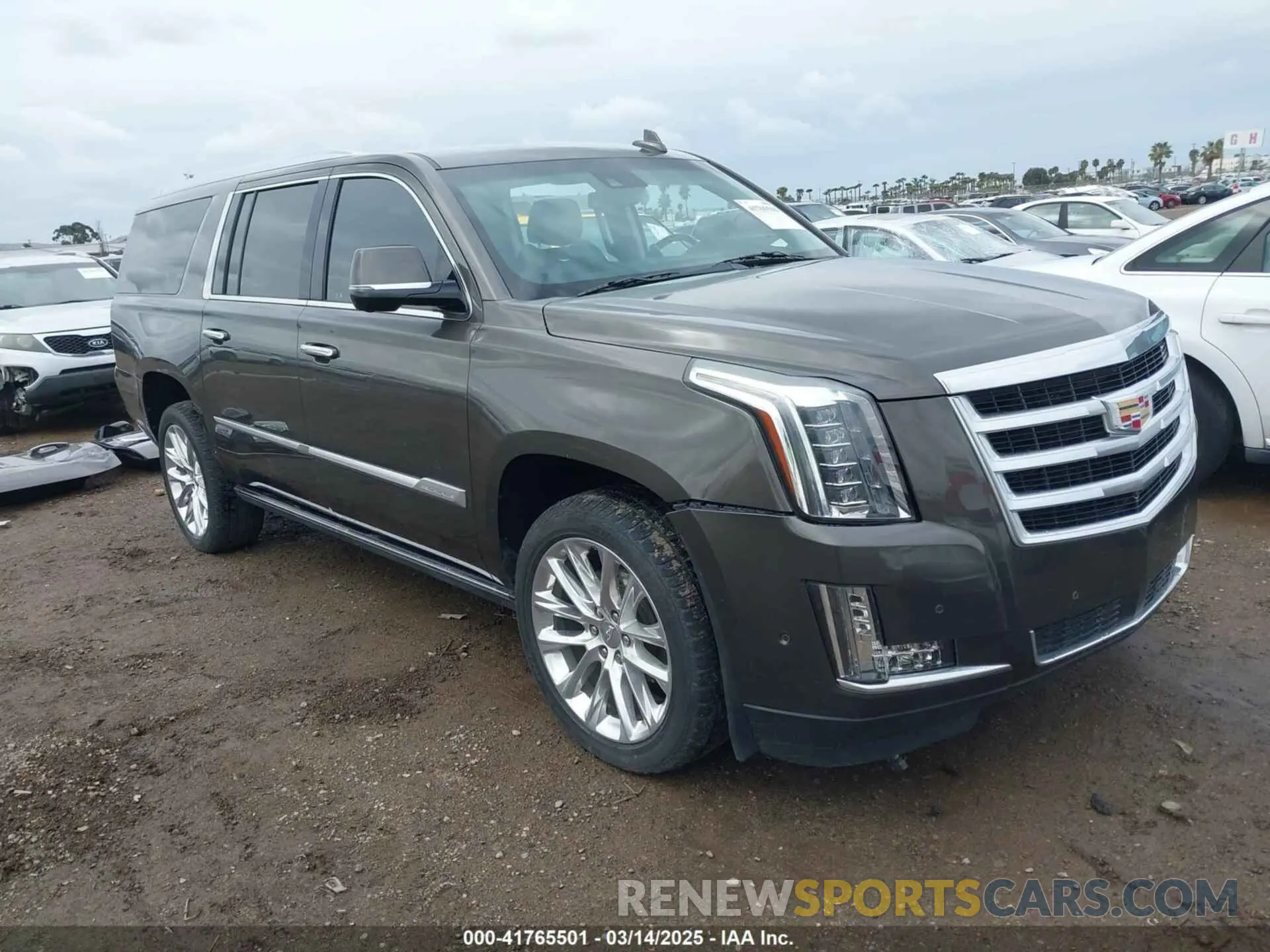 1 Photograph of a damaged car 1GYS4JKJ5LR238722 CADILLAC ESCALADE ESV 2020