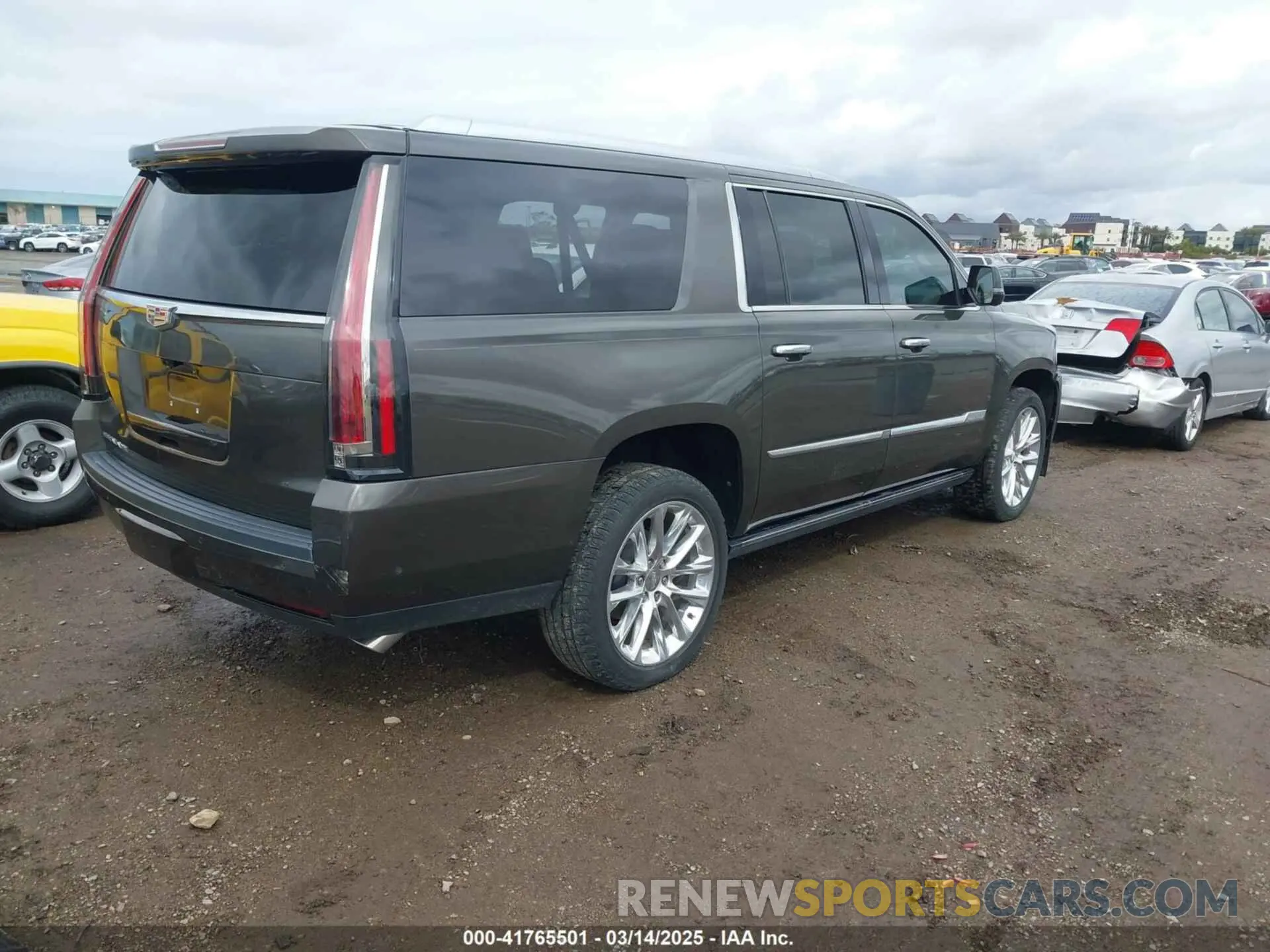4 Photograph of a damaged car 1GYS4JKJ5LR238722 CADILLAC ESCALADE ESV 2020