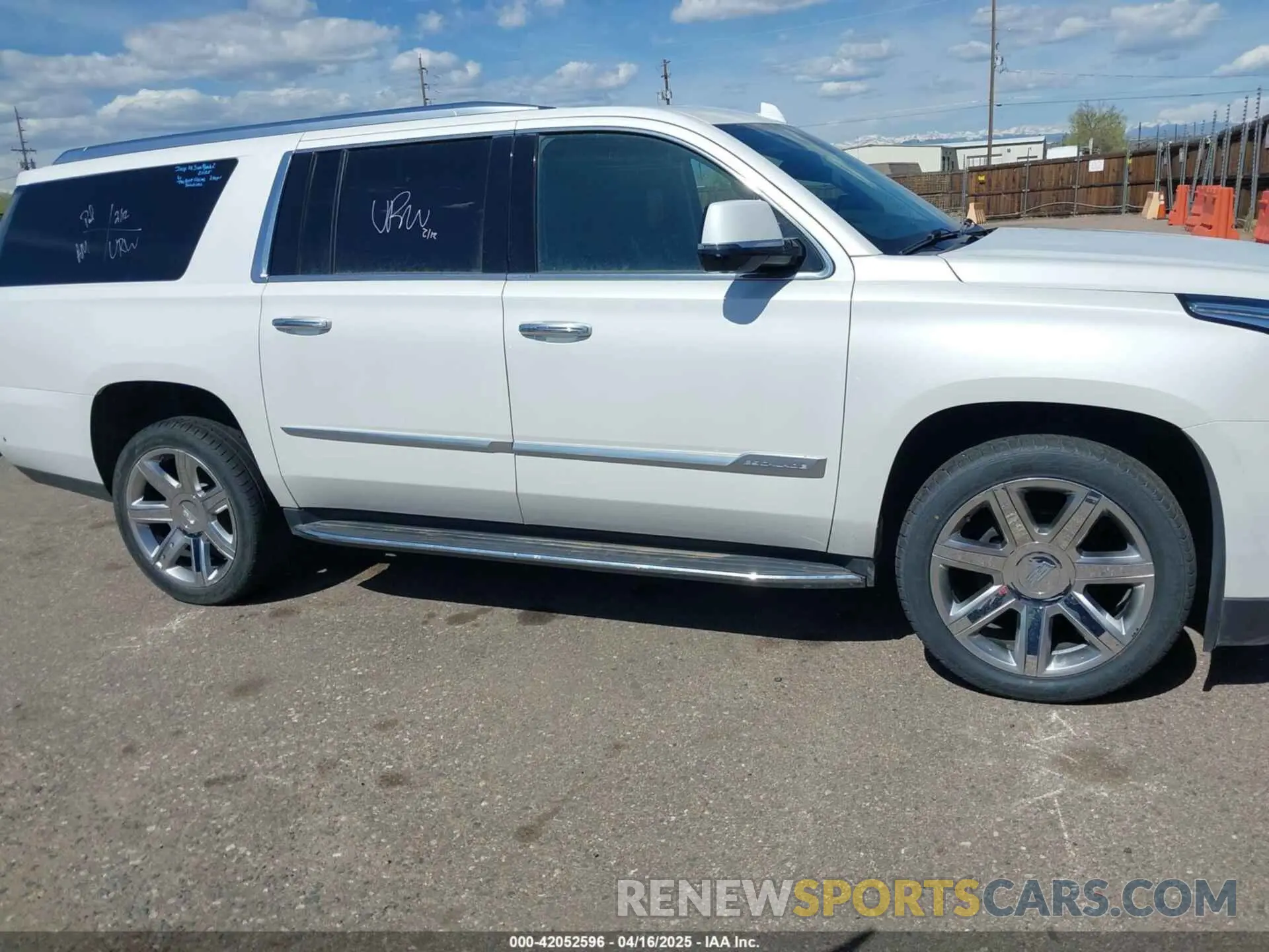 13 Фотография поврежденного автомобиля 1GYS4JKJ8LR277613 CADILLAC ESCALADE ESV 2020